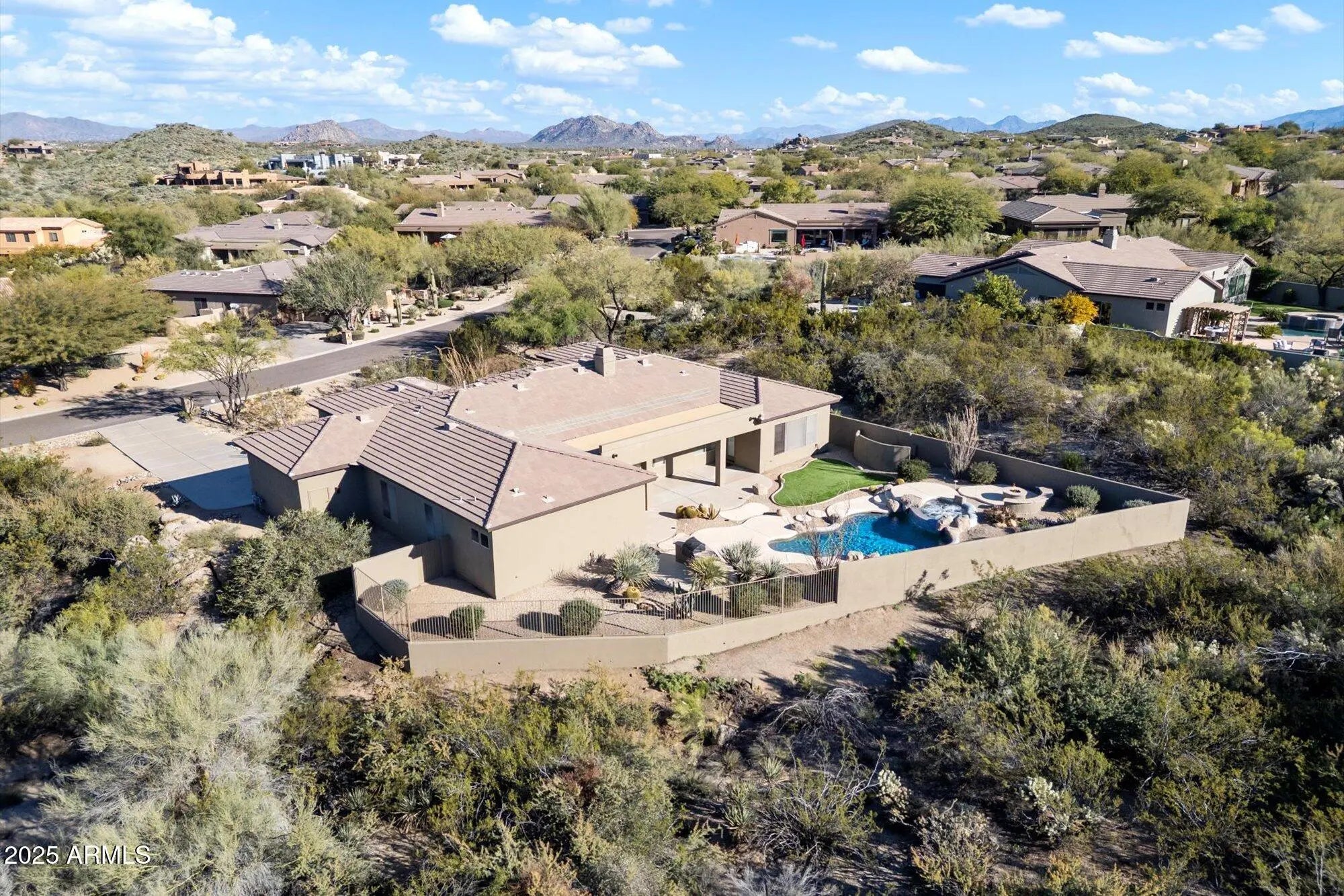 Photo of Listing #6955675