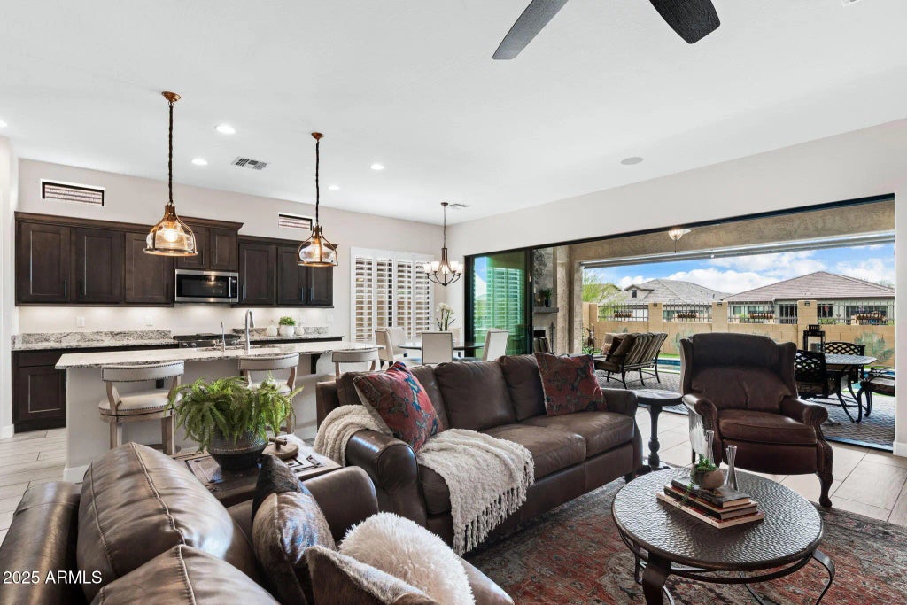 2114 N Canelo Hills, Mesa