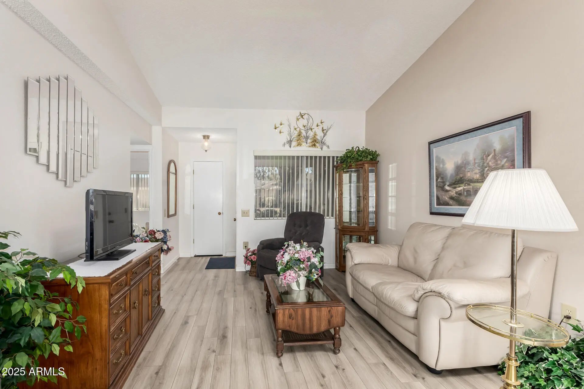 Photo of Listing #6955925