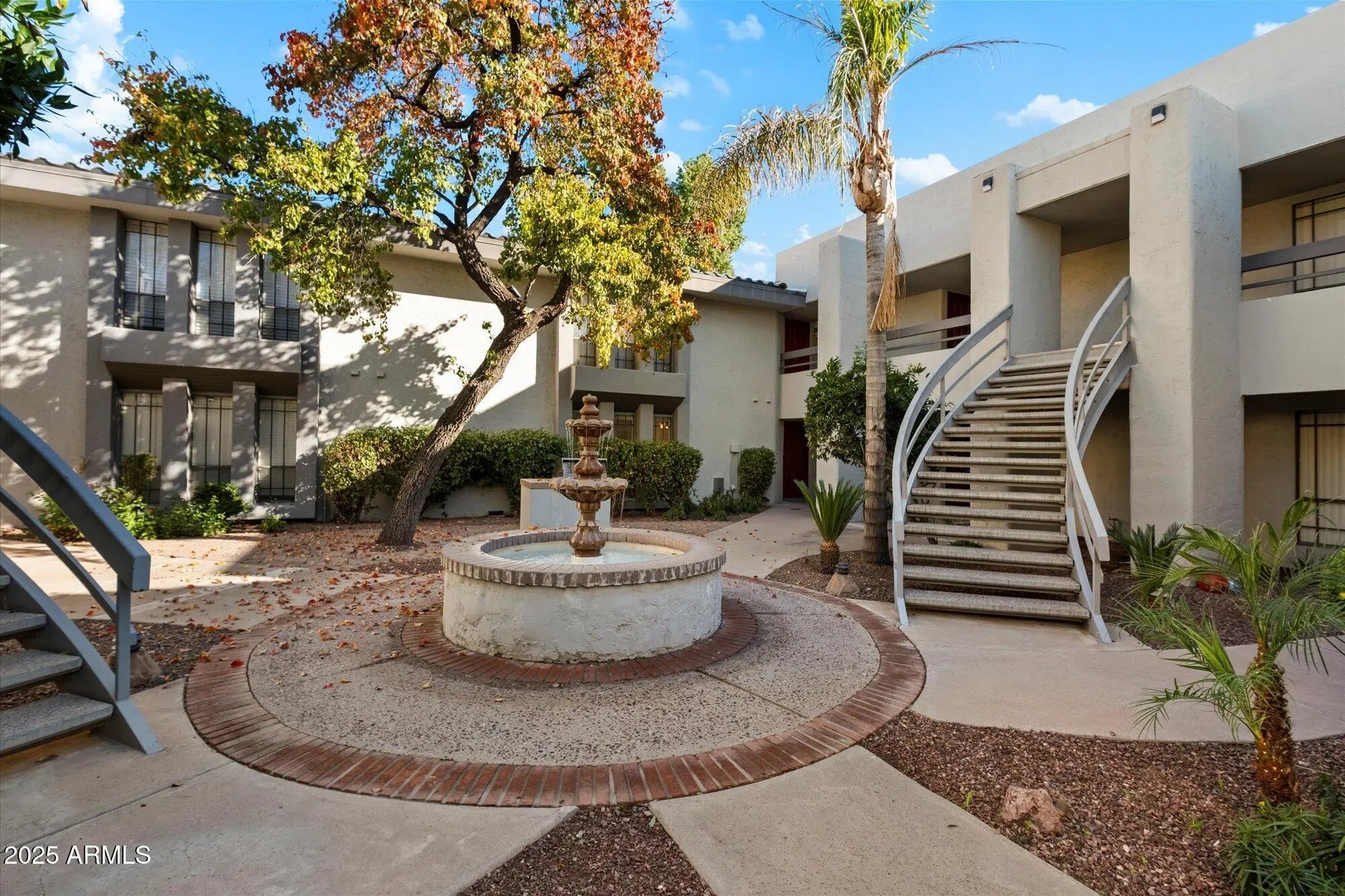 Photo of Listing #6956471