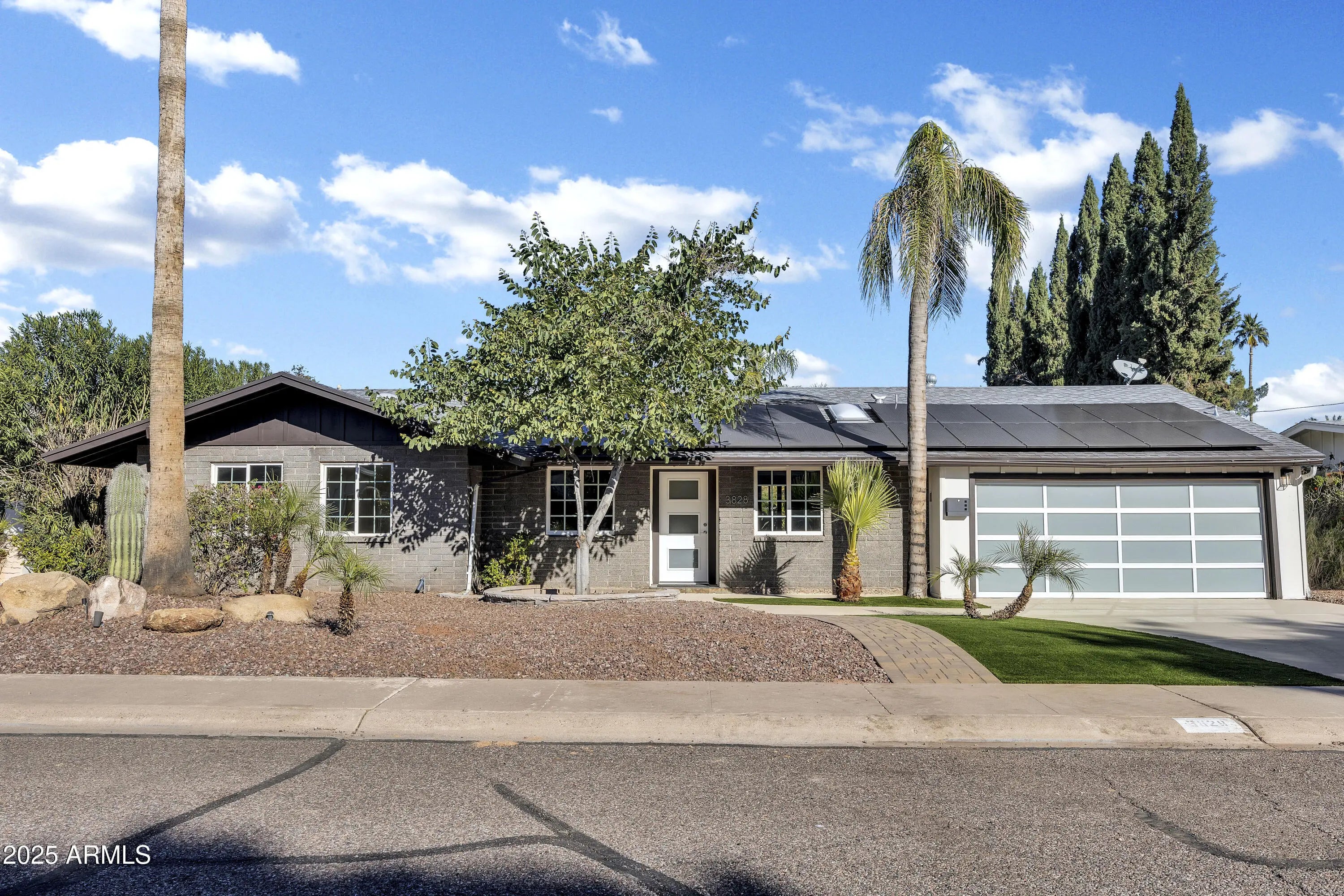 Photo of Listing #6955993