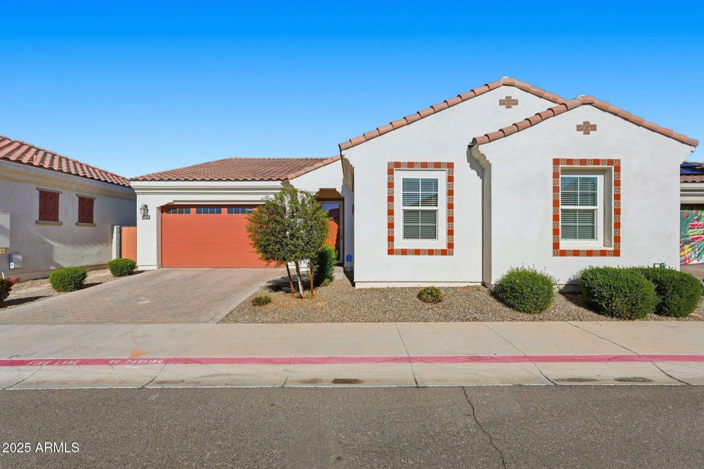 4044 E Dawson Drive E, Chandler