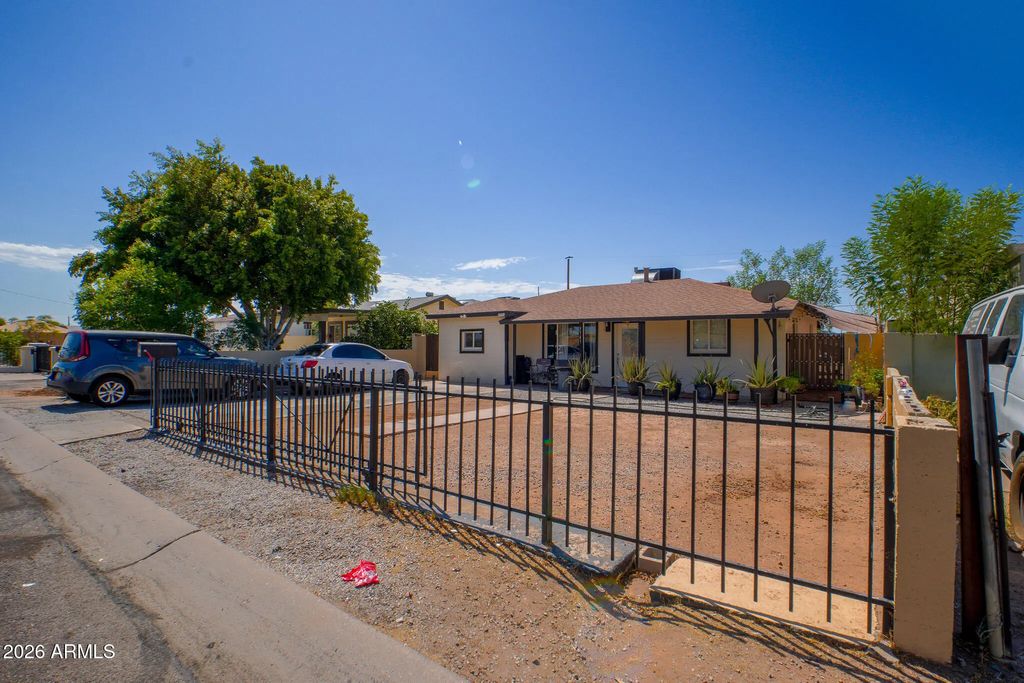 3741 W Moreland Street, Phoenix