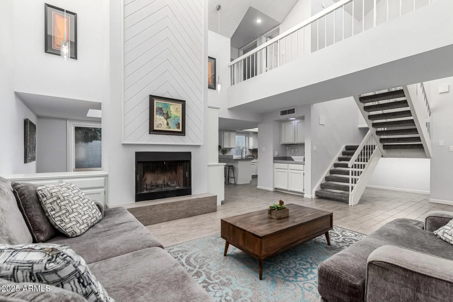 Photo of Listing #6956932