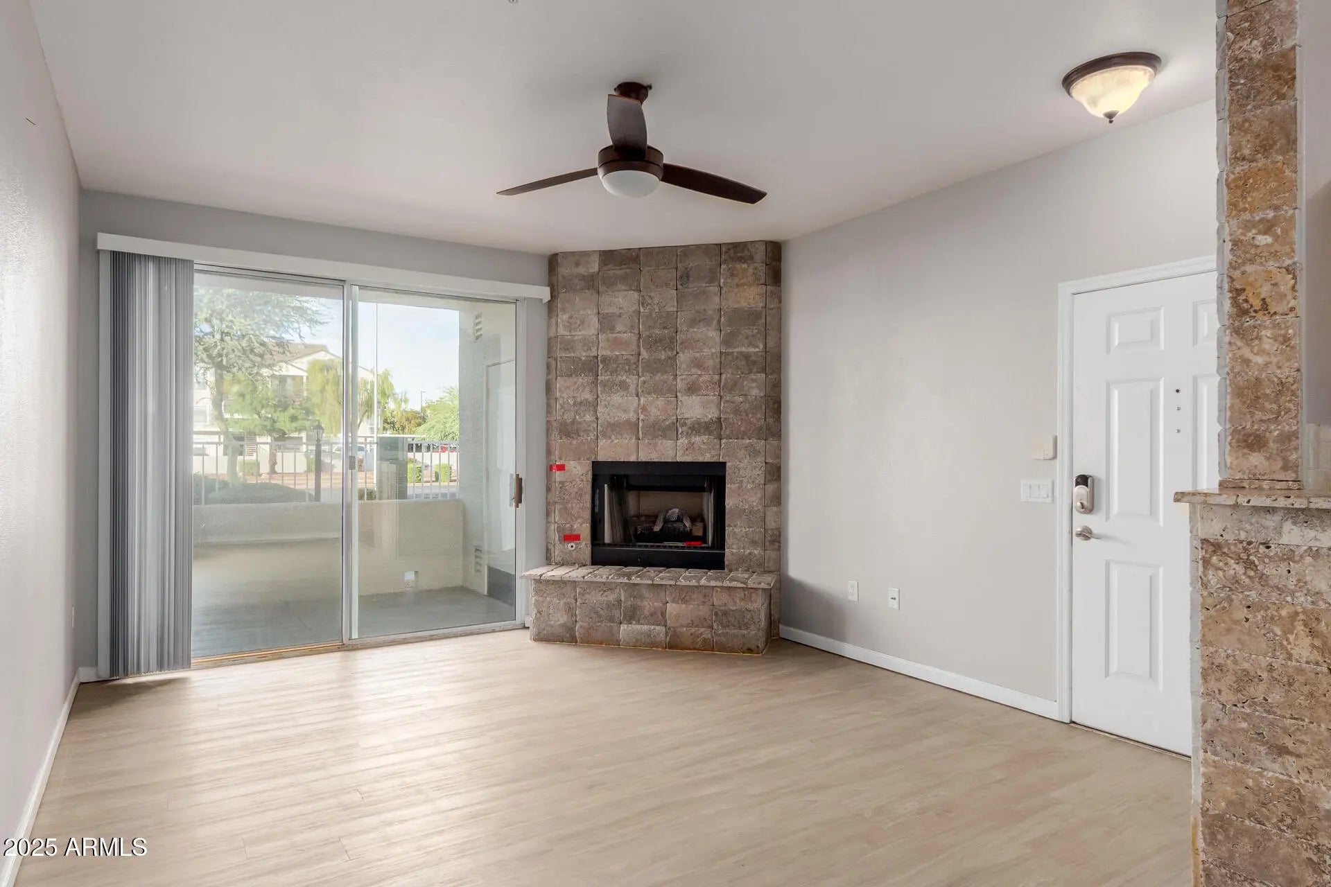 Photo of Listing #6956398