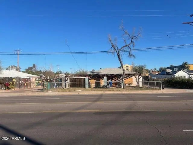 554 W Rio Salado Parkway, Mesa