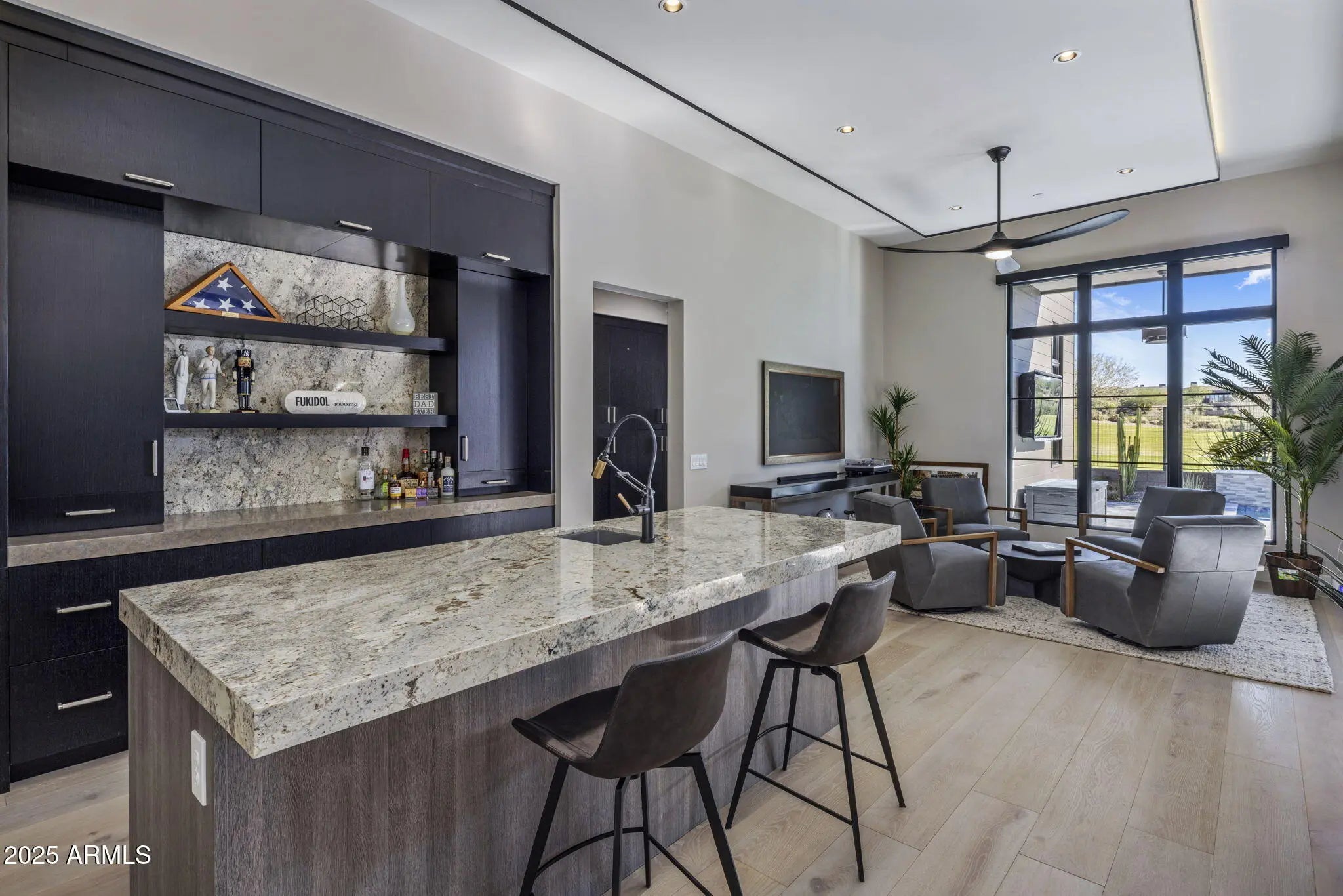 Photo of Listing #6956567