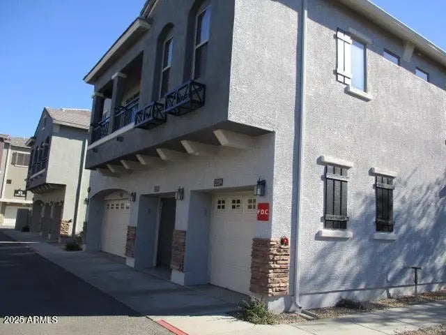 Photo of Listing #6957131