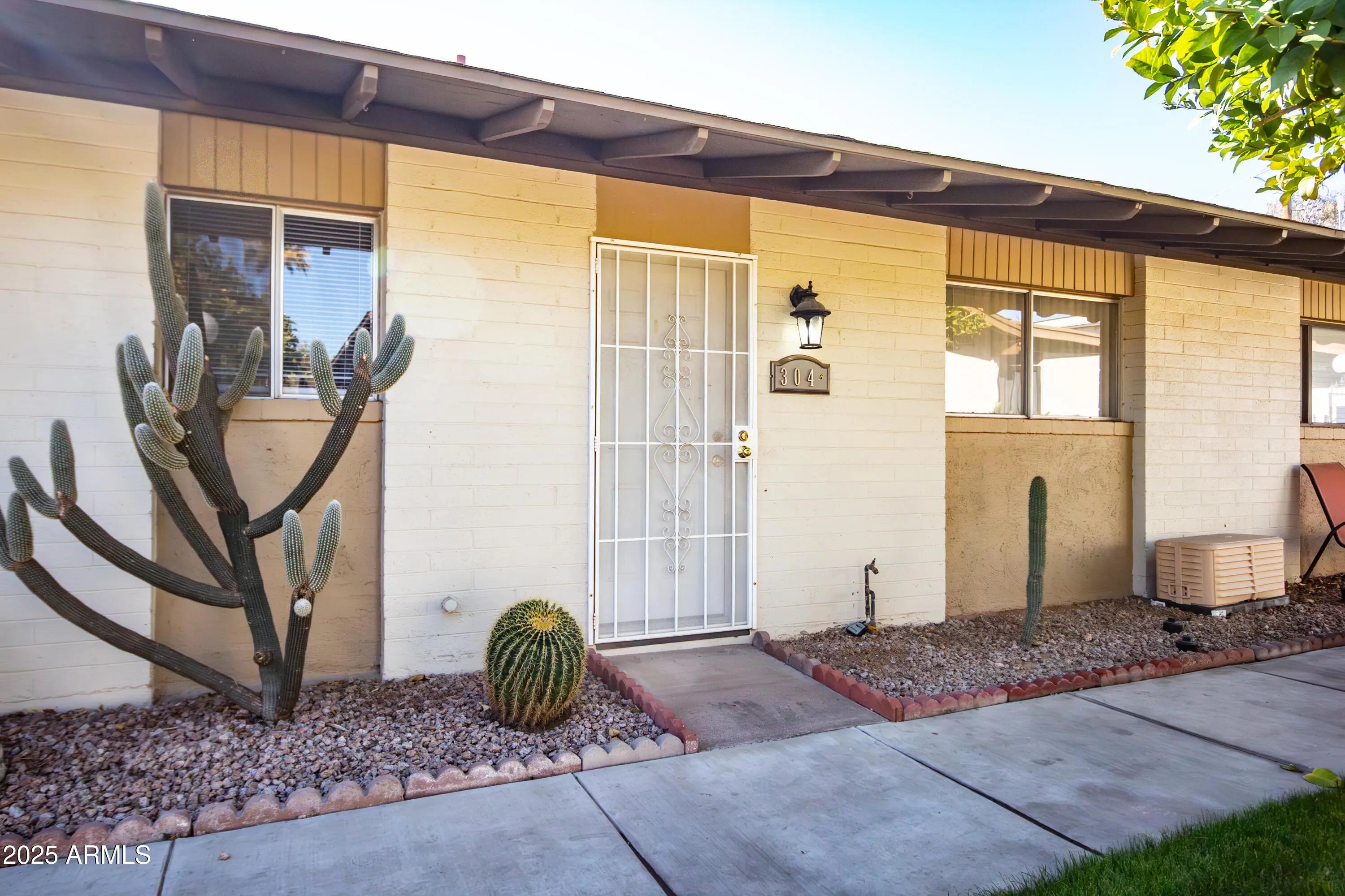 Photo of Listing #6956862