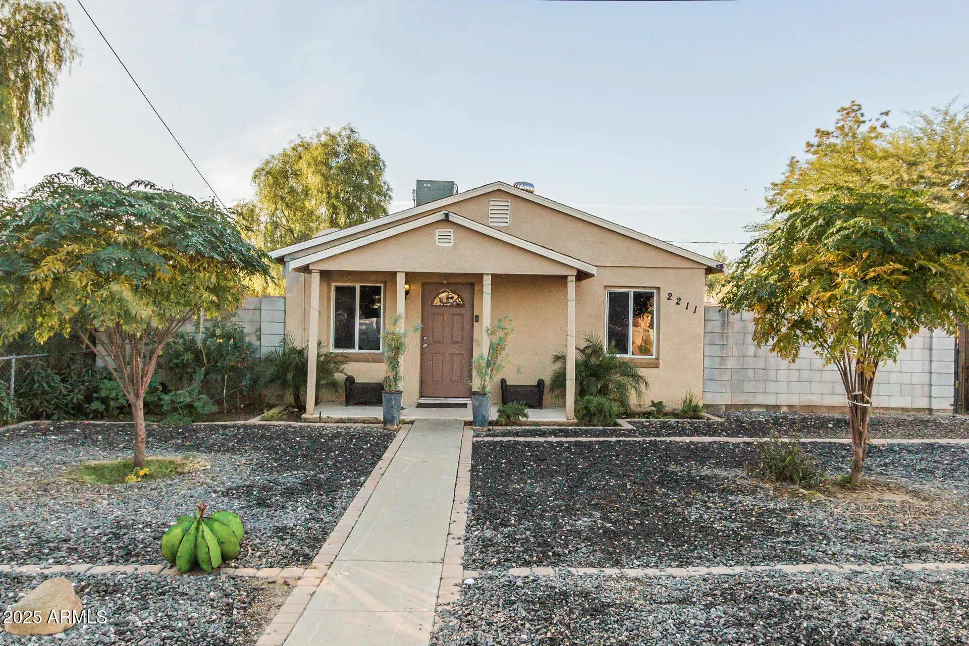 Photo of Listing #6956401