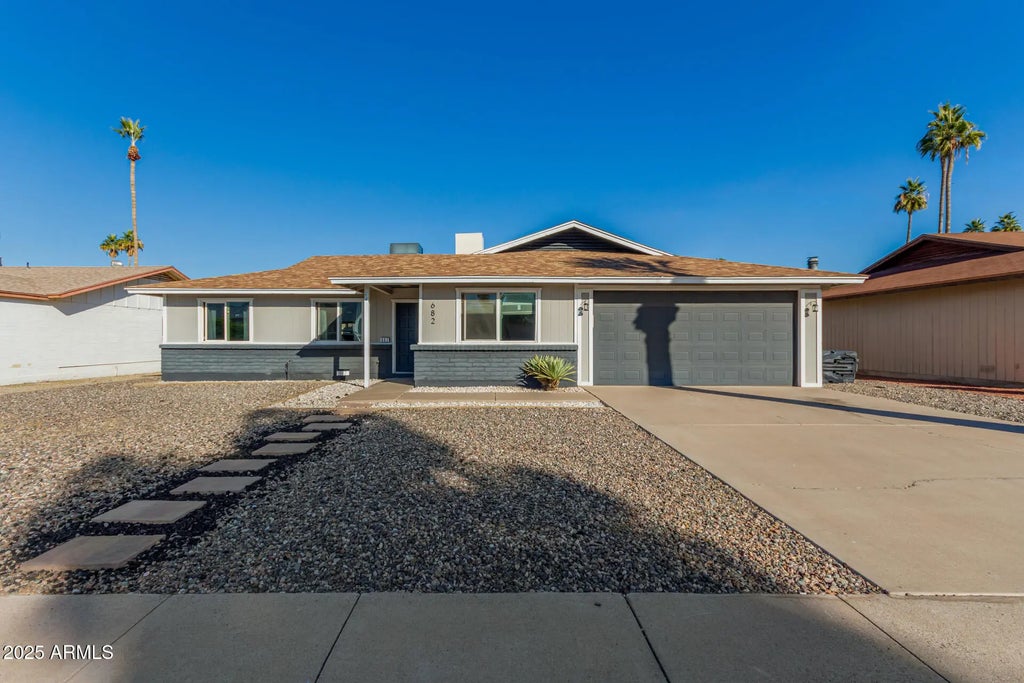 682 W Gail Drive, Chandler