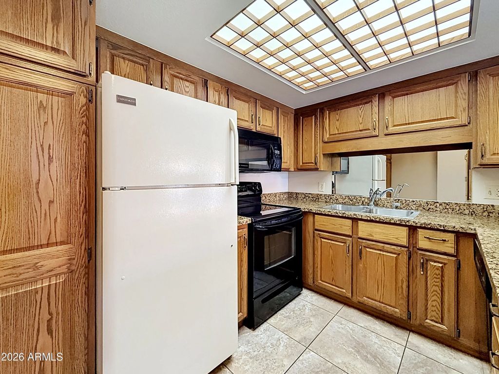 10330 W Thunderbird Boulevard (unit A303), Sun City