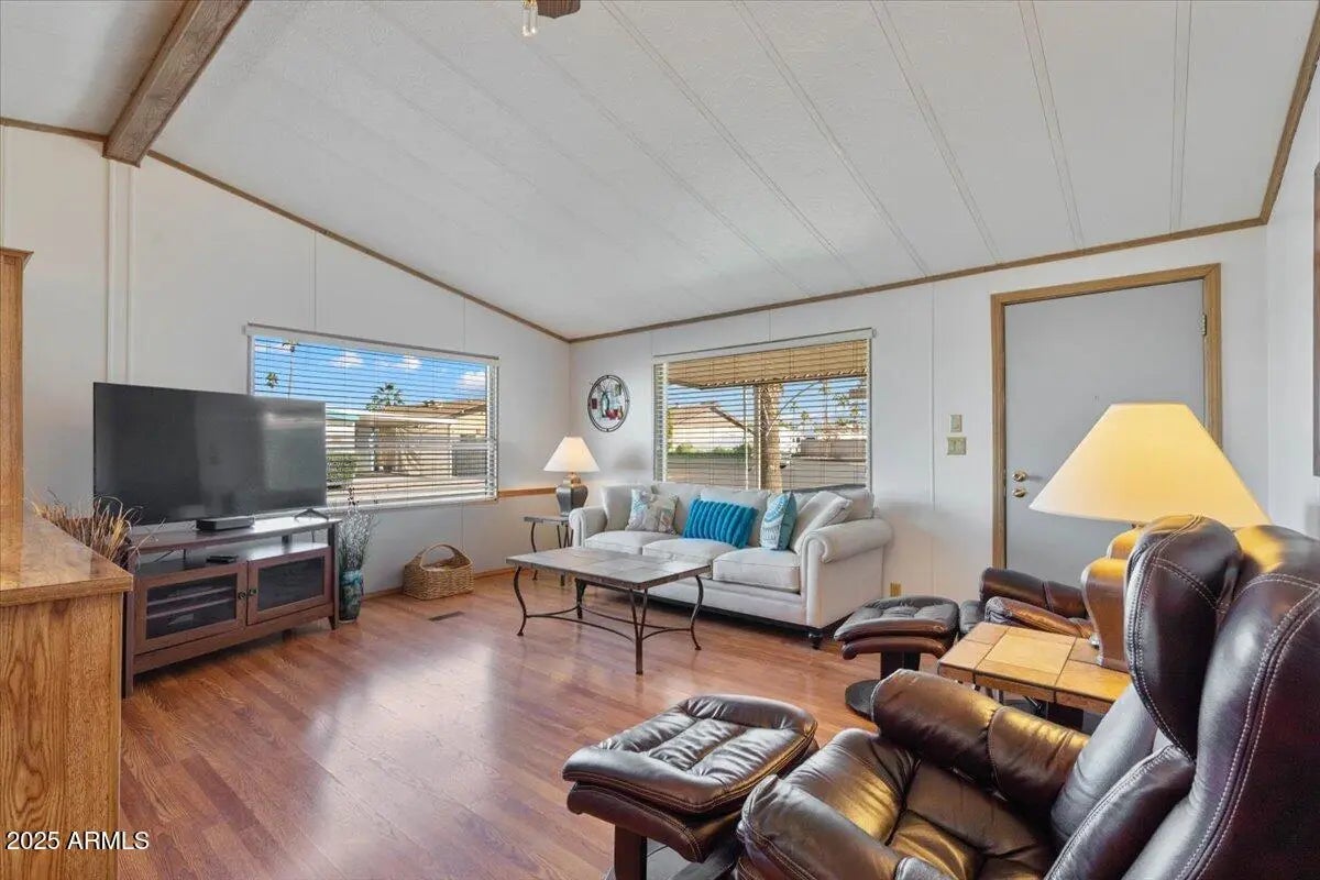 Photo of Listing #6957981