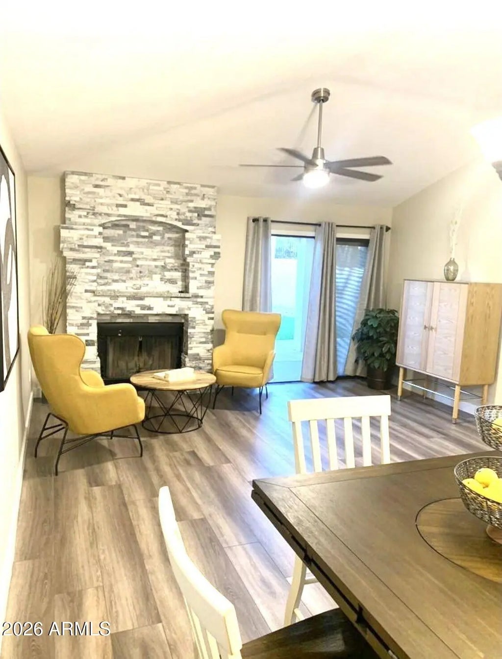 15239 S 37th Place, Phoenix