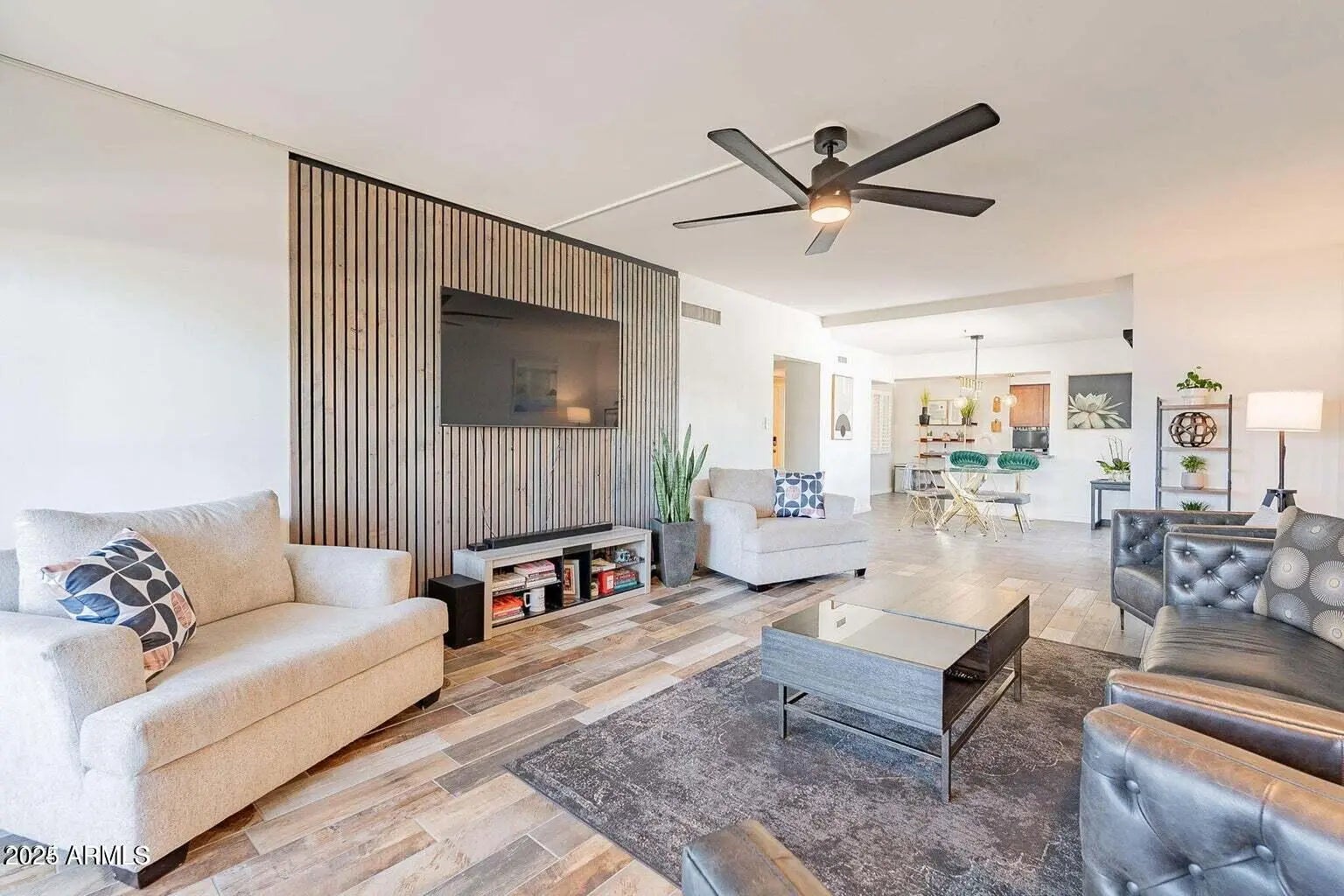 Photo of Listing #6956596