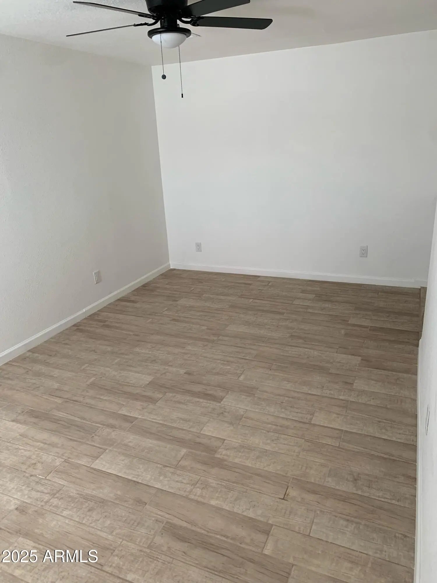 Photo of Listing #6956616