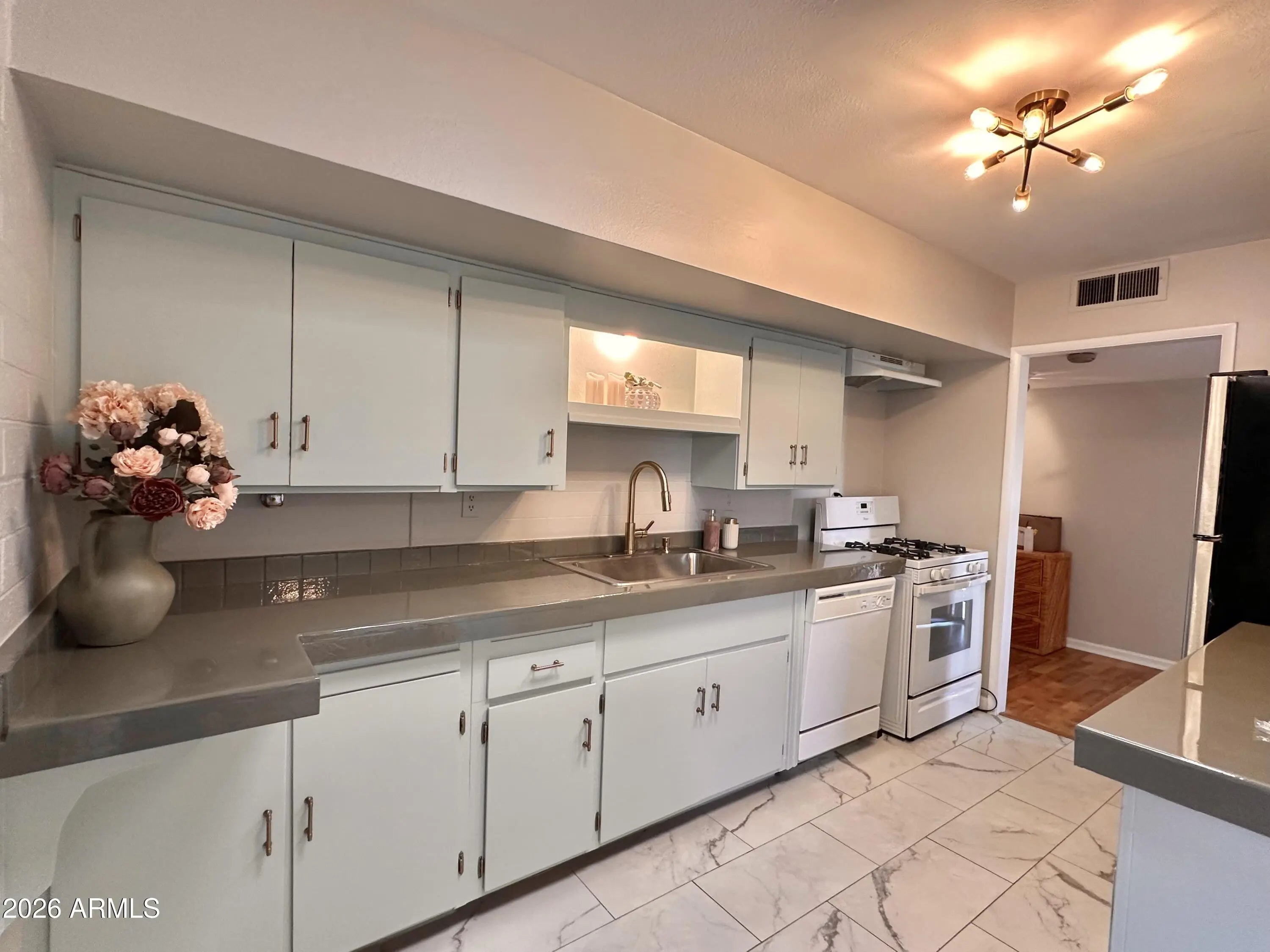 Photo of Listing #6963648