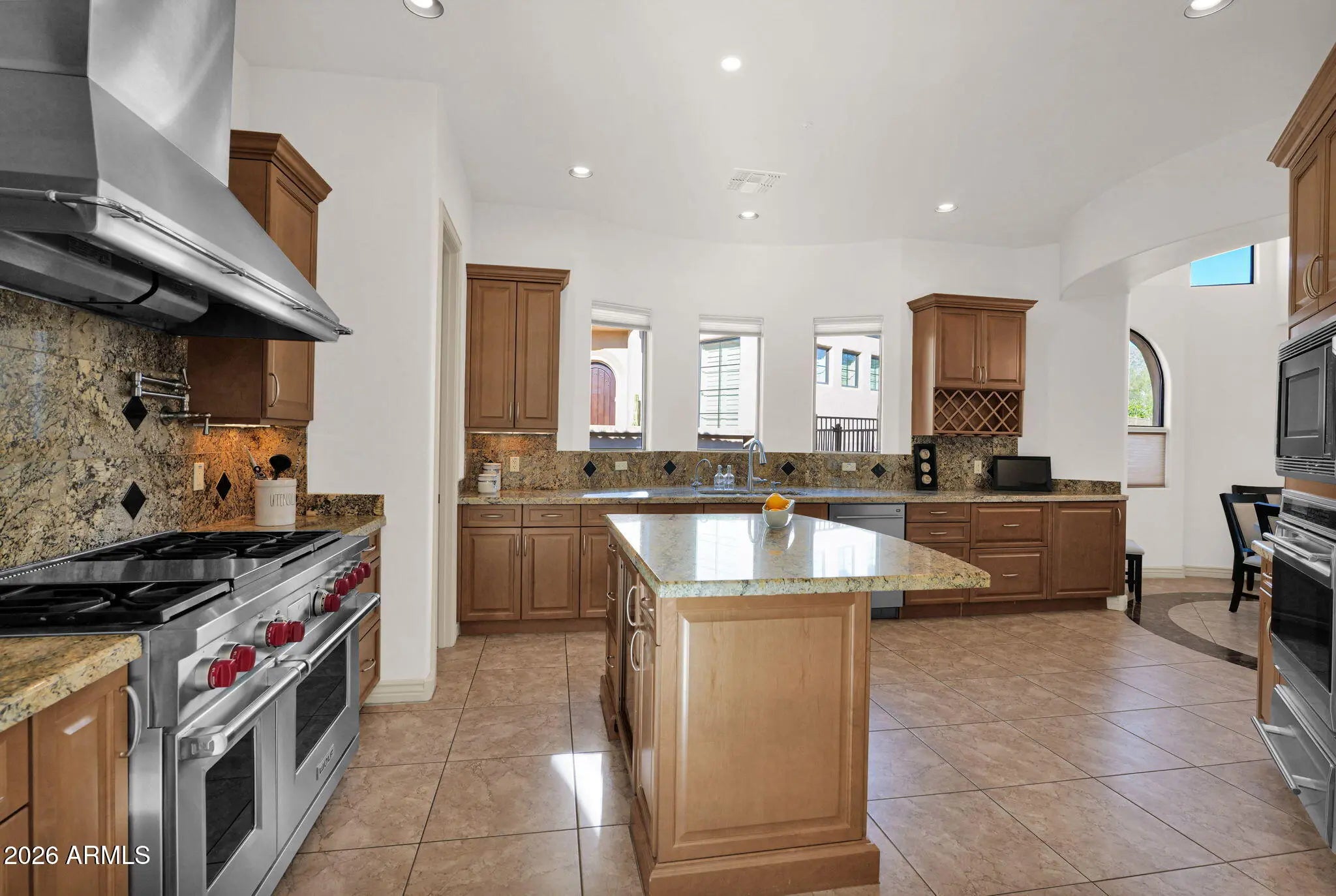 Photo of Listing #6956873