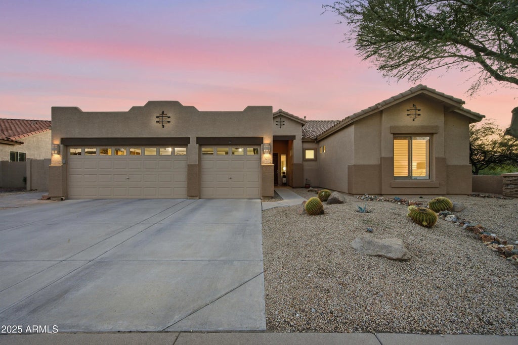 9747 E Greenway Street, Mesa