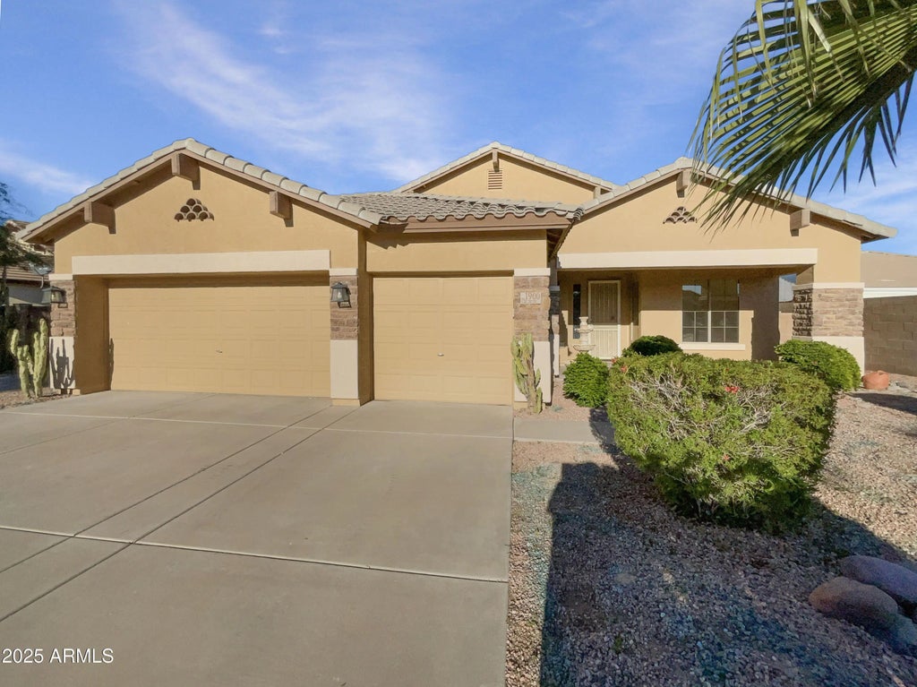 1900 E Woodsman Place, Chandler