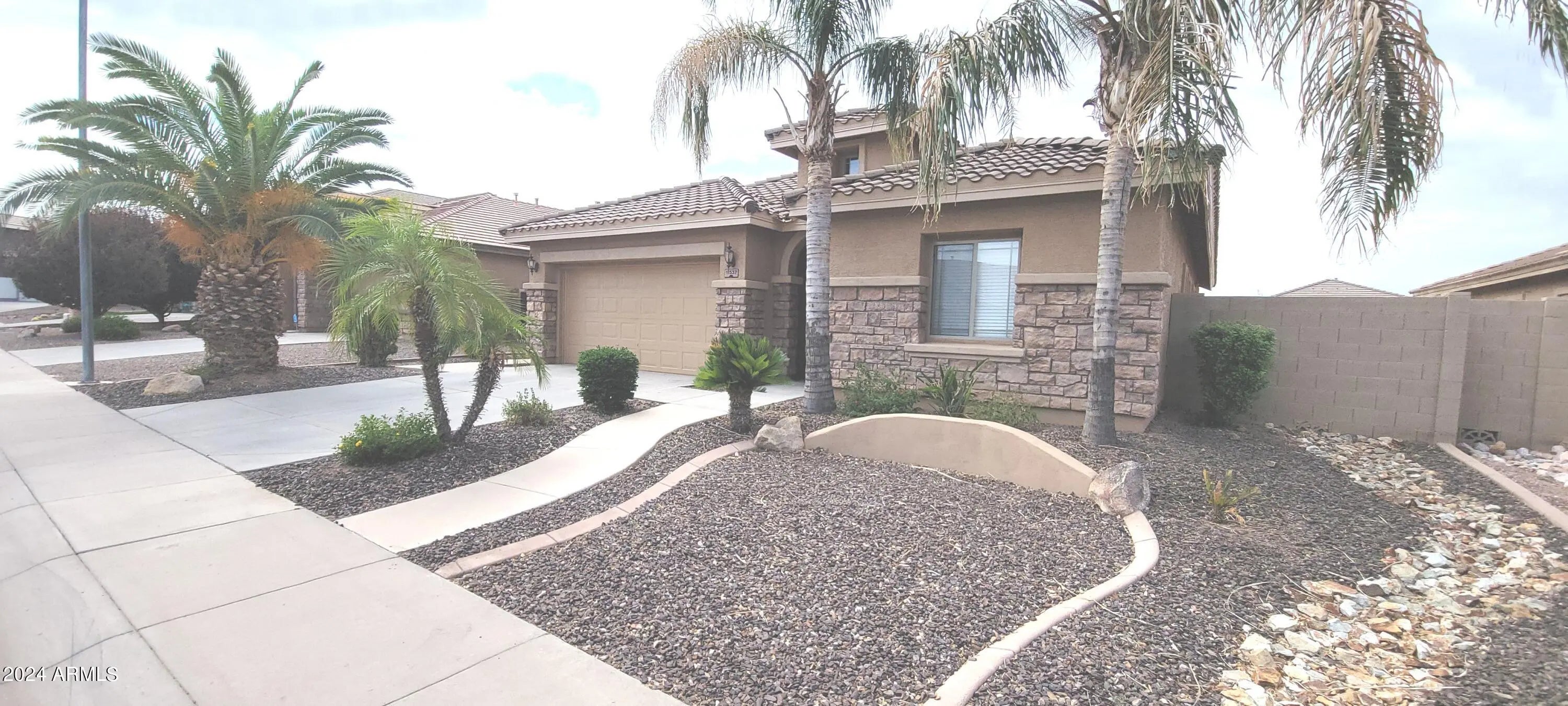 Photo of Listing #6956884