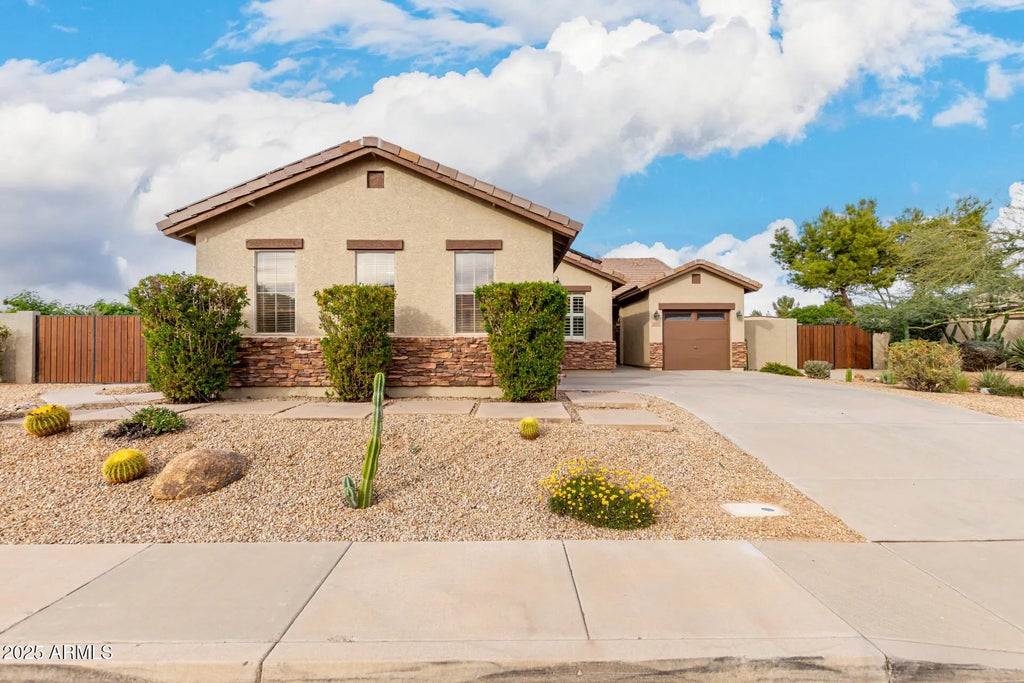3686 E Powell Way, Gilbert
