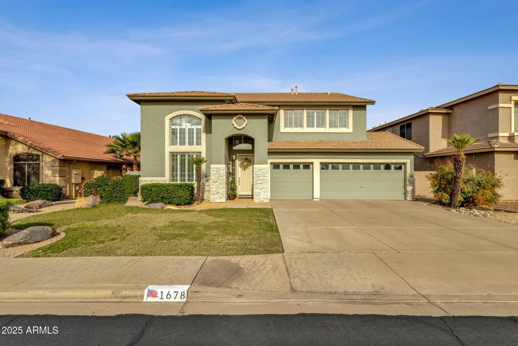 1678 E Rawhide Street, Gilbert