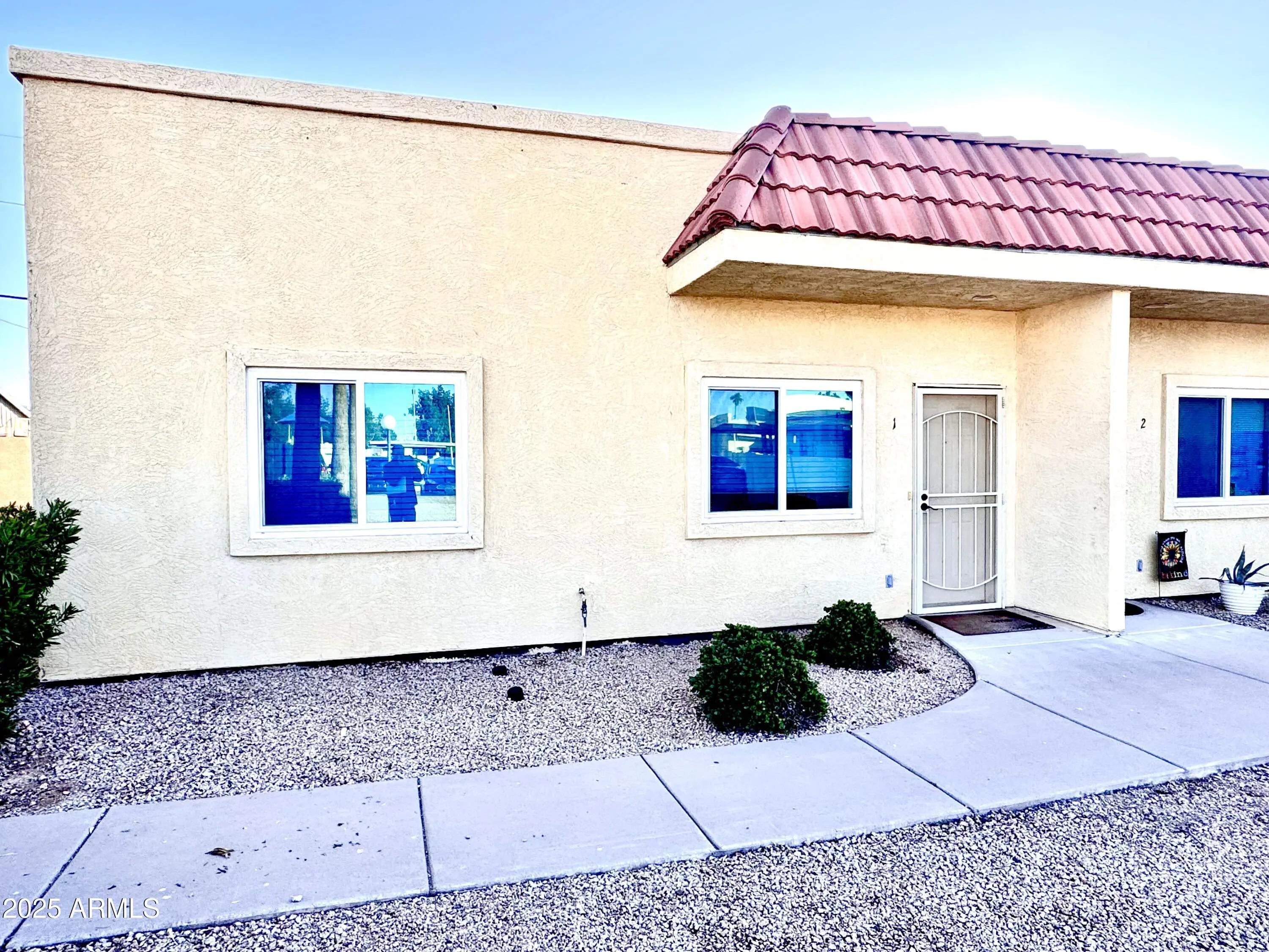 Photo of Listing #6957307