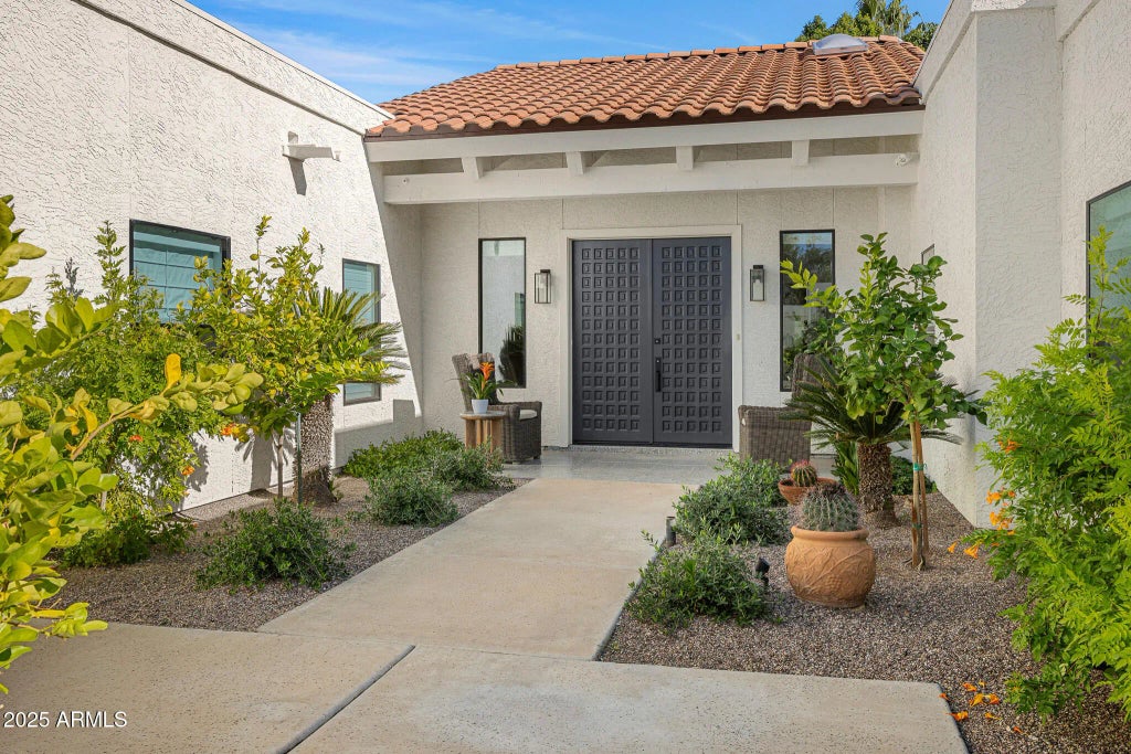 10041 N 52nd Place, Paradise Valley