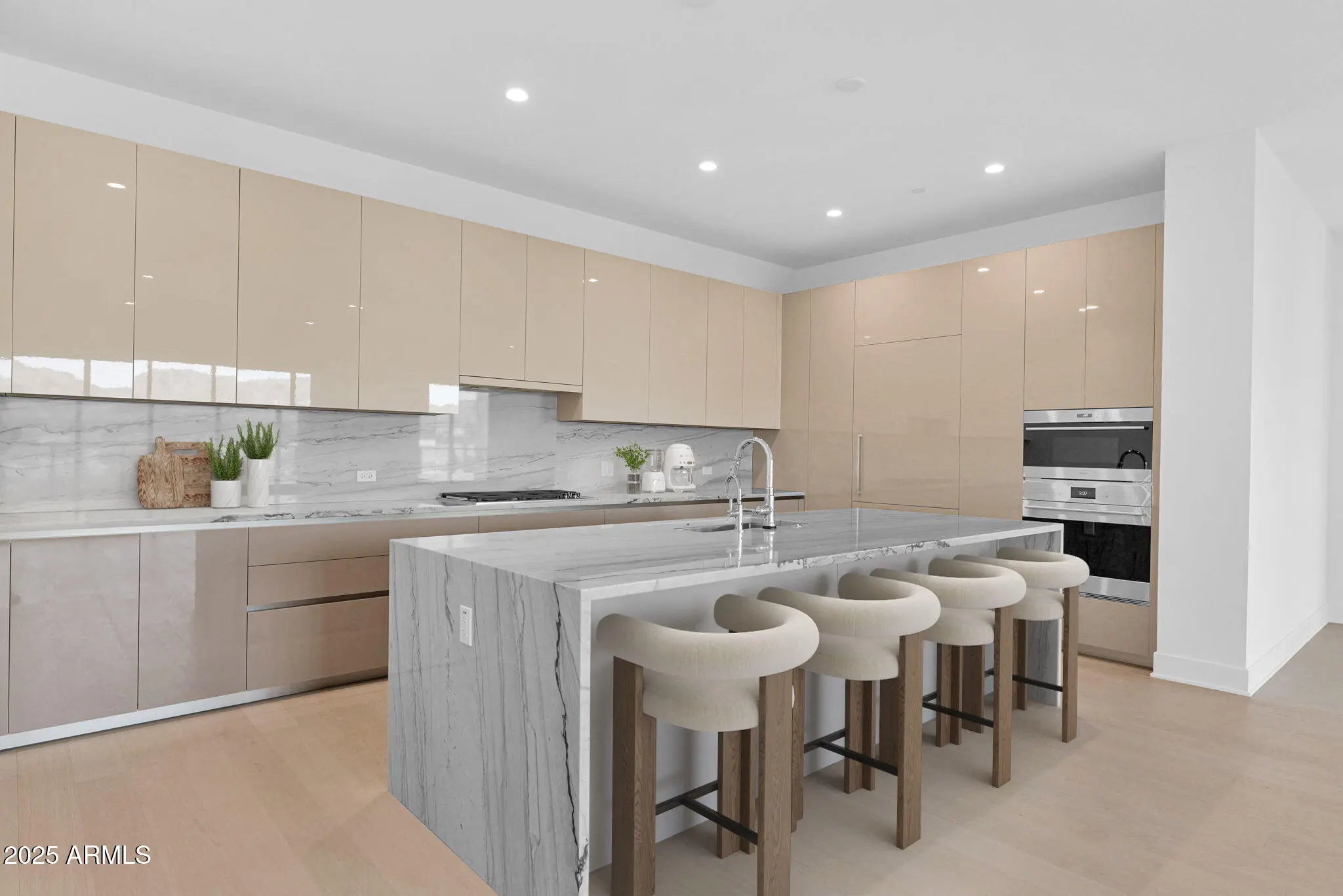 Photo of Listing #6957593