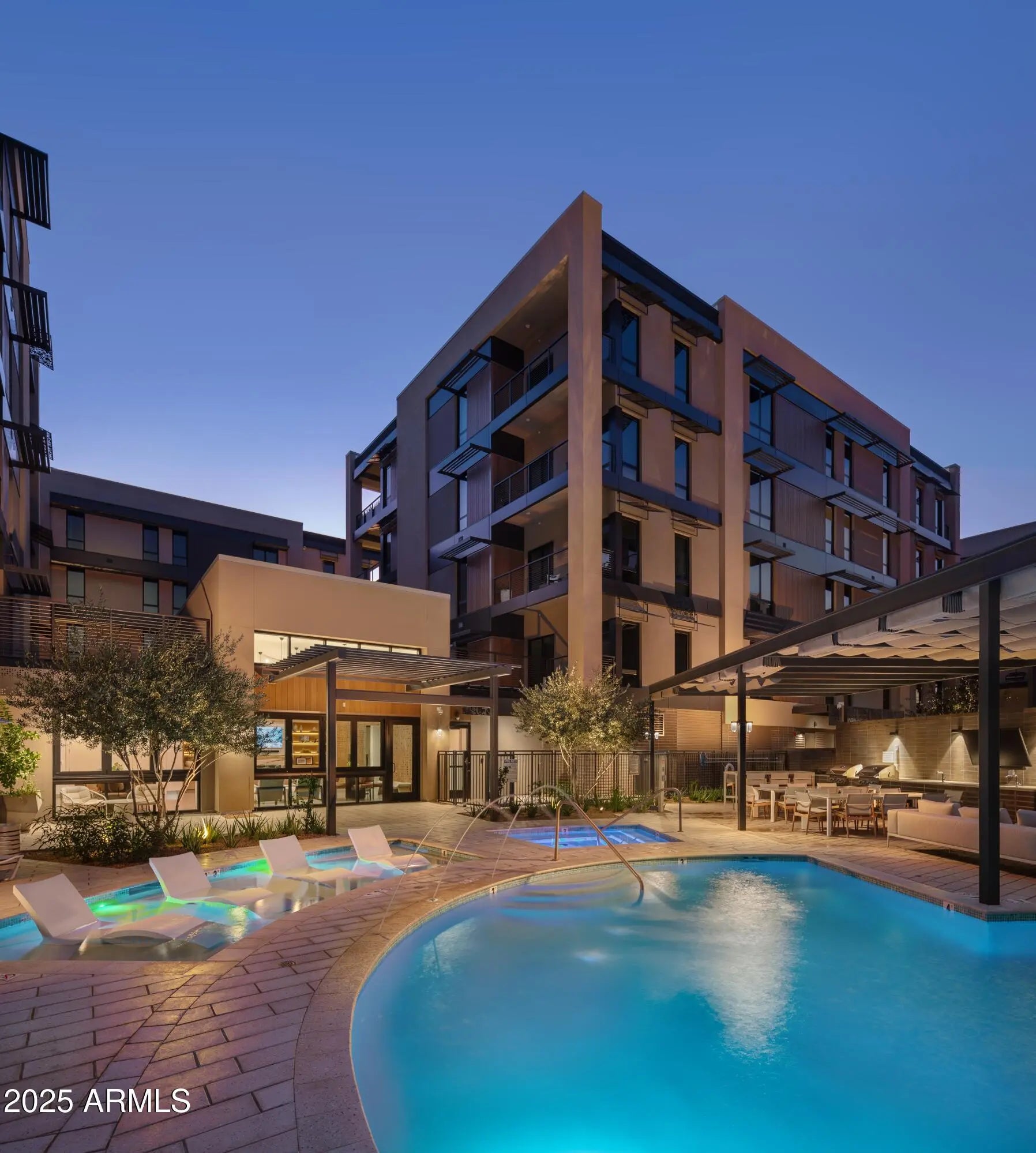 Photo of Listing #6957593