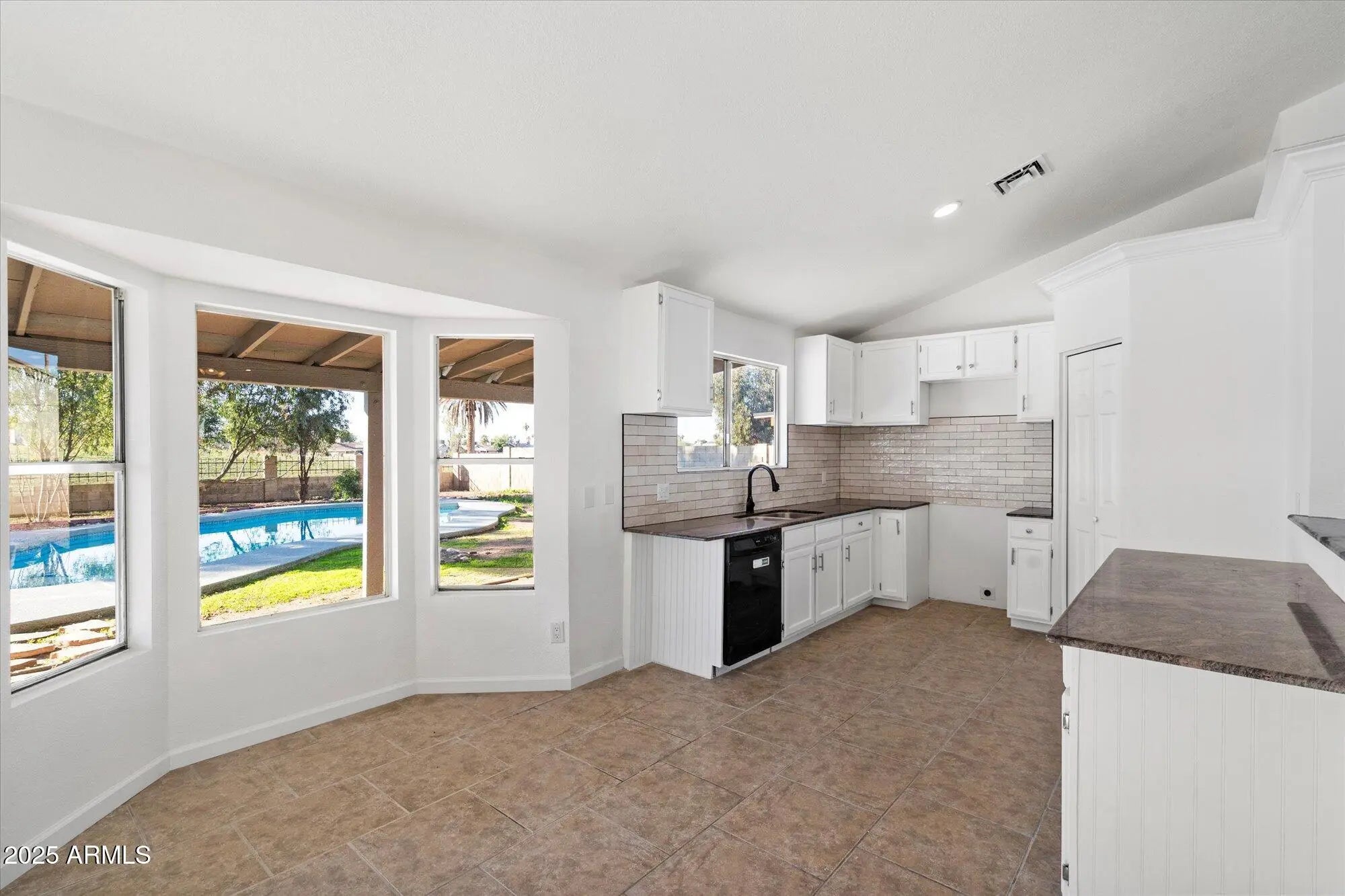 Photo of Listing #6958667