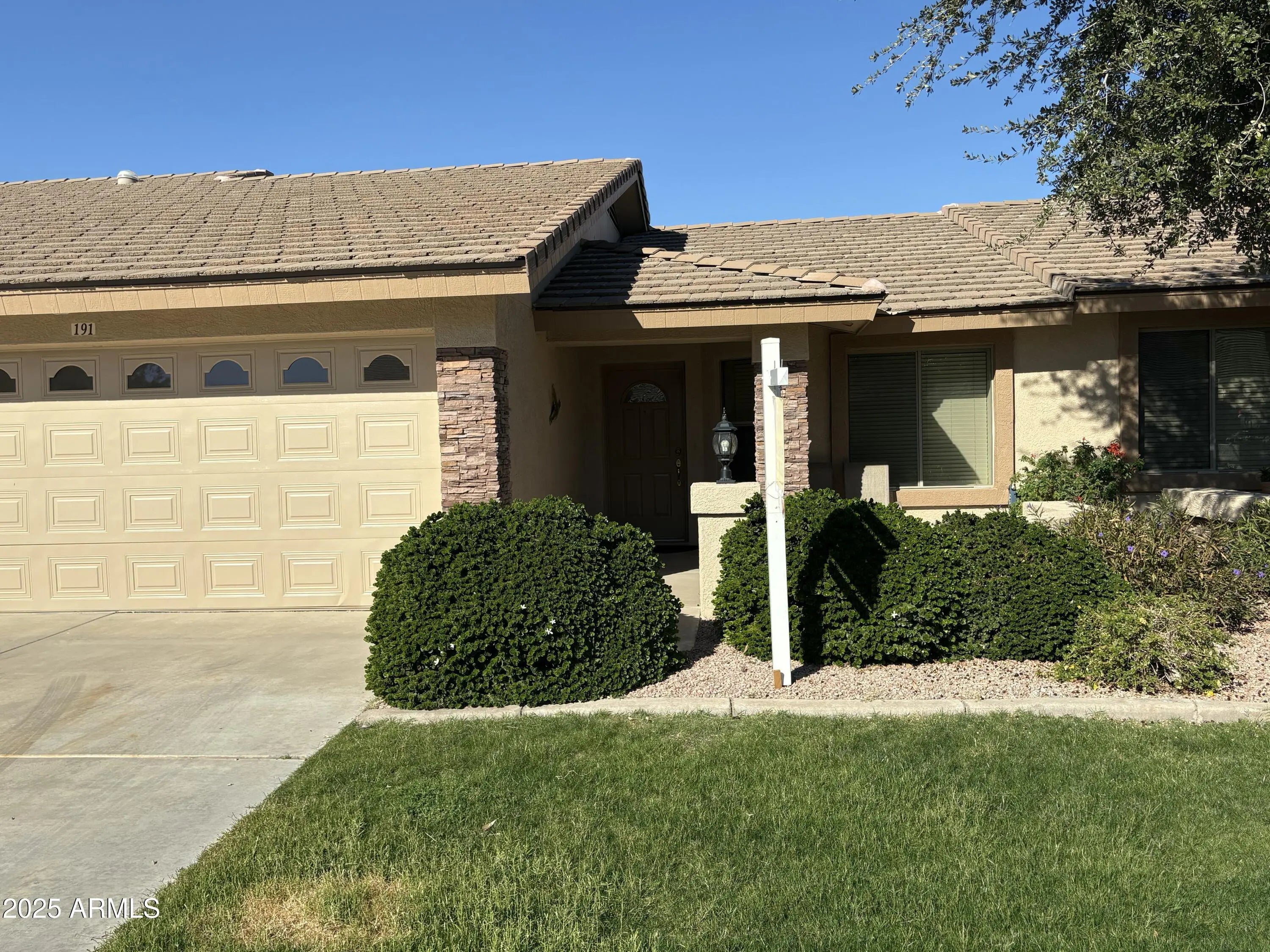 Photo of Listing #6957637