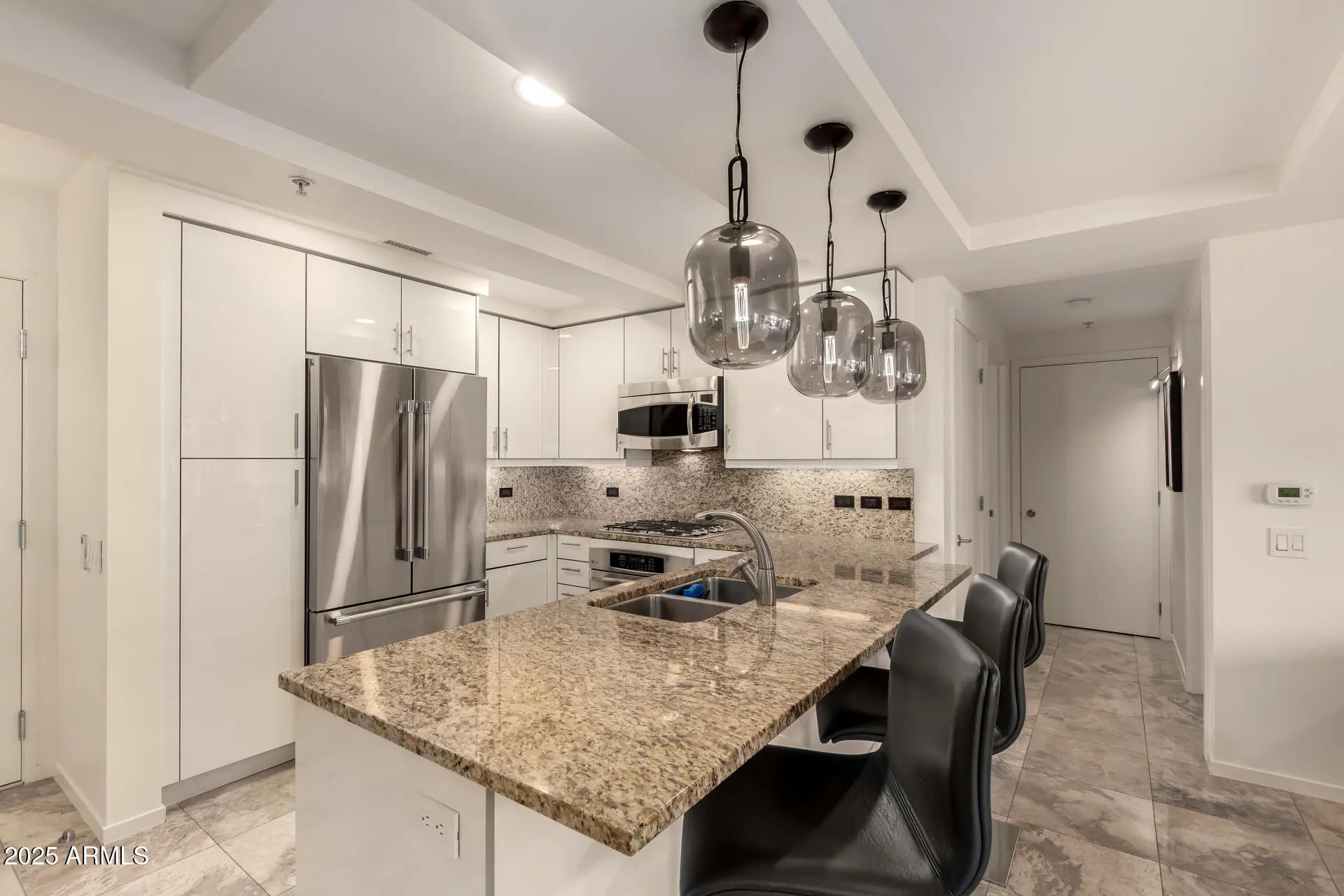 Photo of Listing #6962305