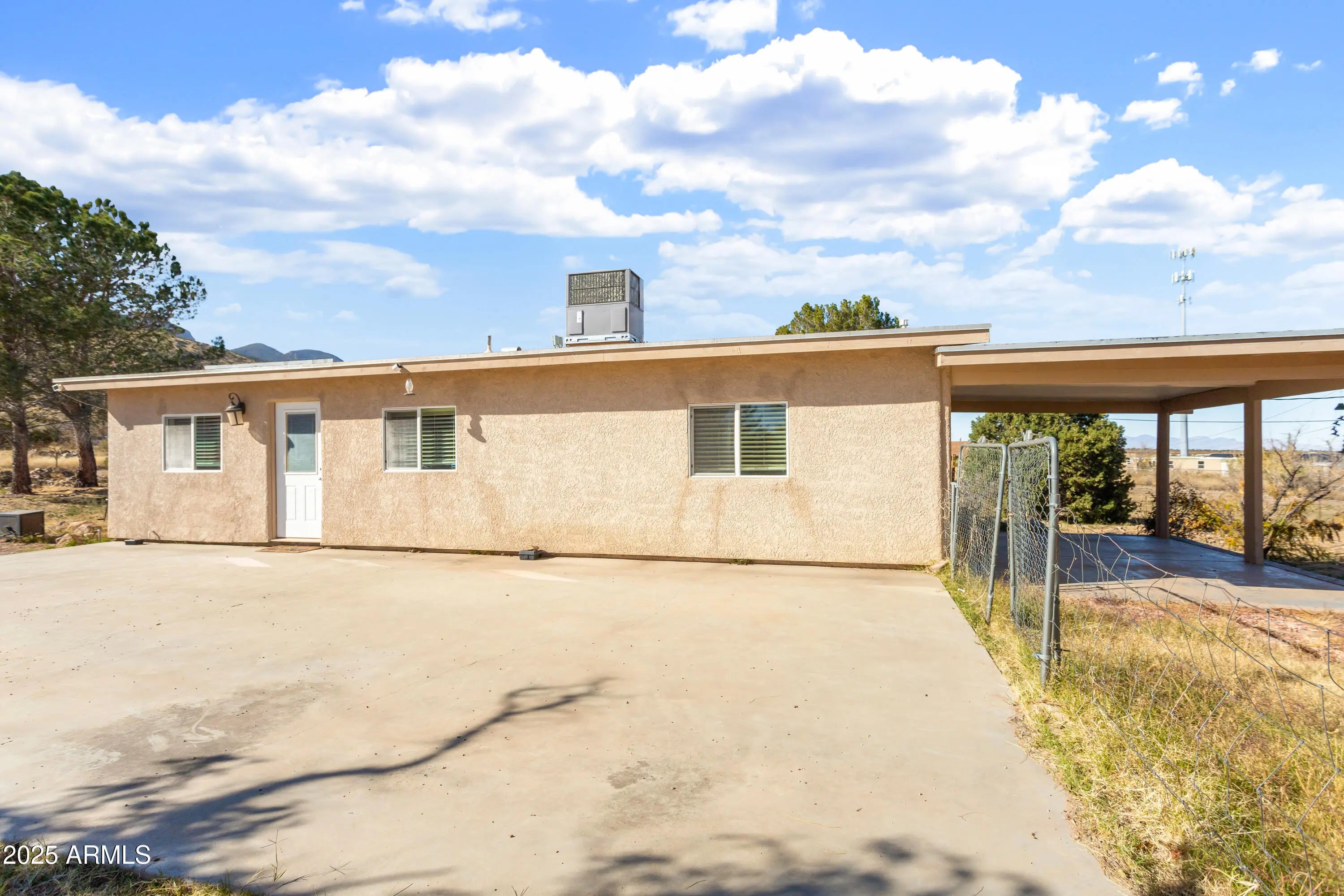 Photo of Listing #6957695