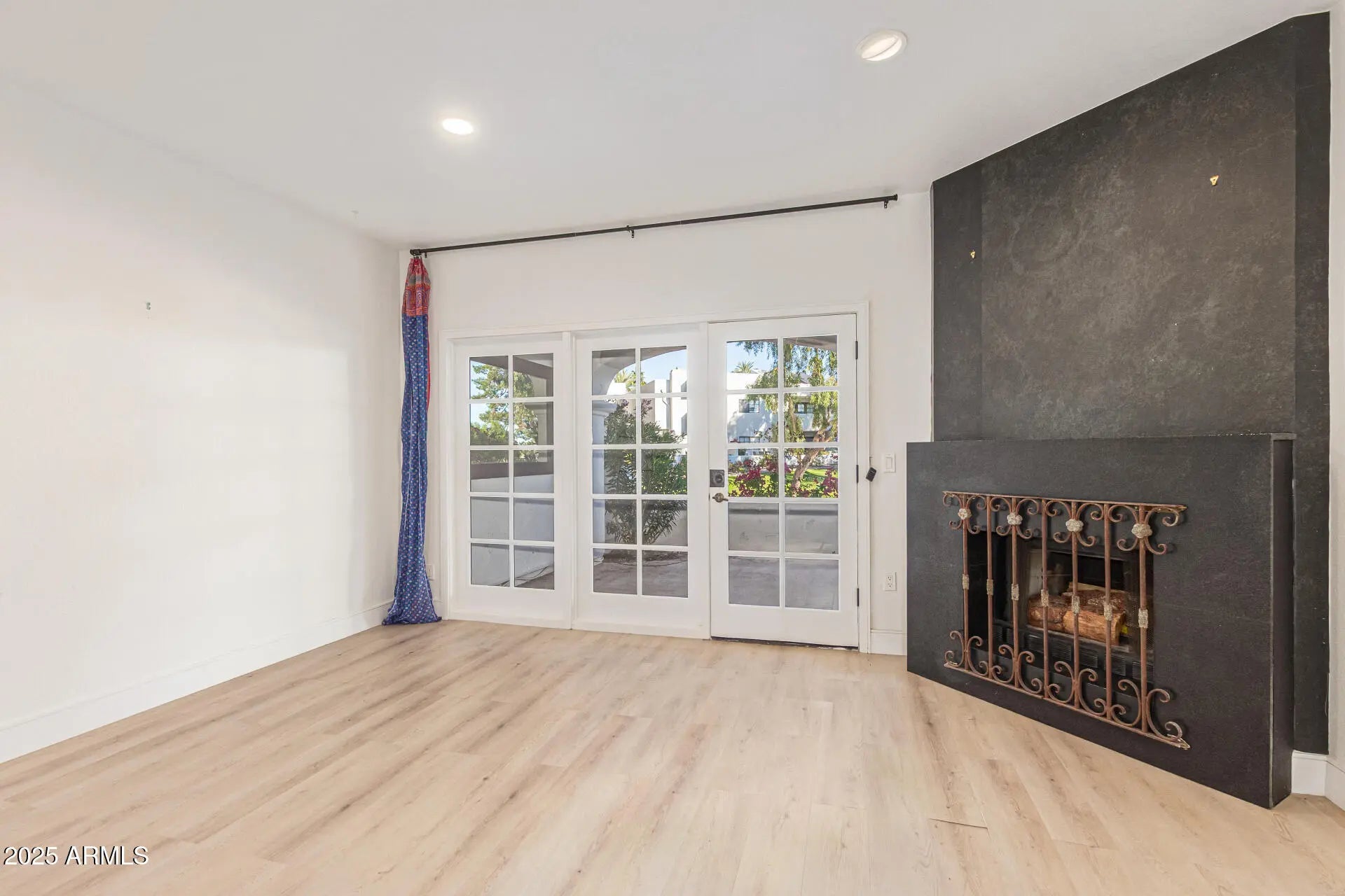 Photo of Listing #6959202