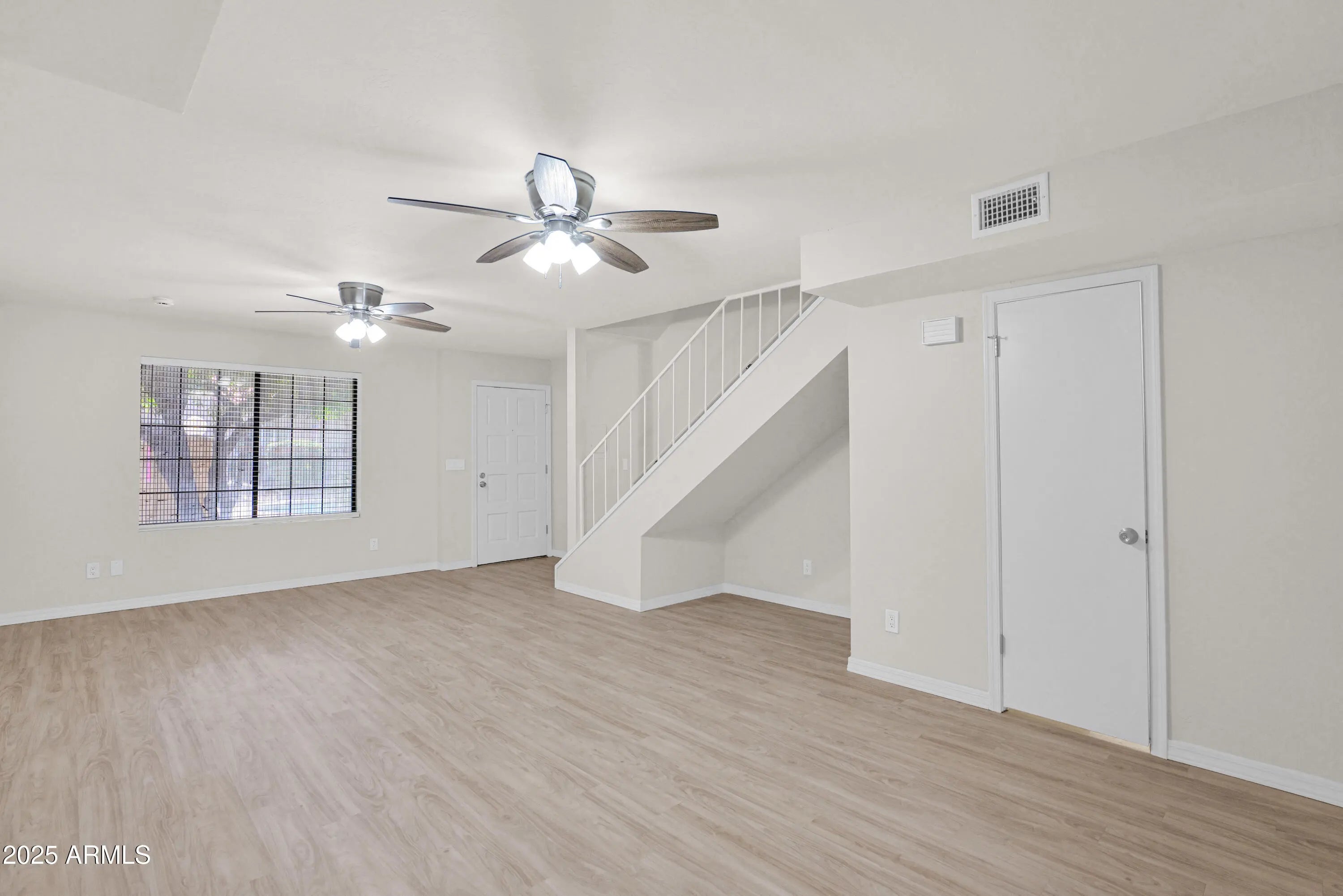 Photo of Listing #6958461