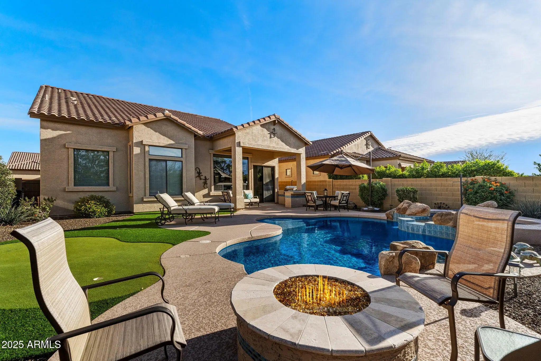 Photo of Listing #6958052