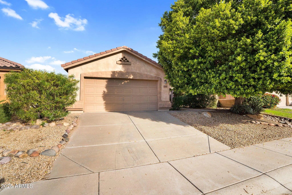 1714 W Hiddenview Drive, Phoenix