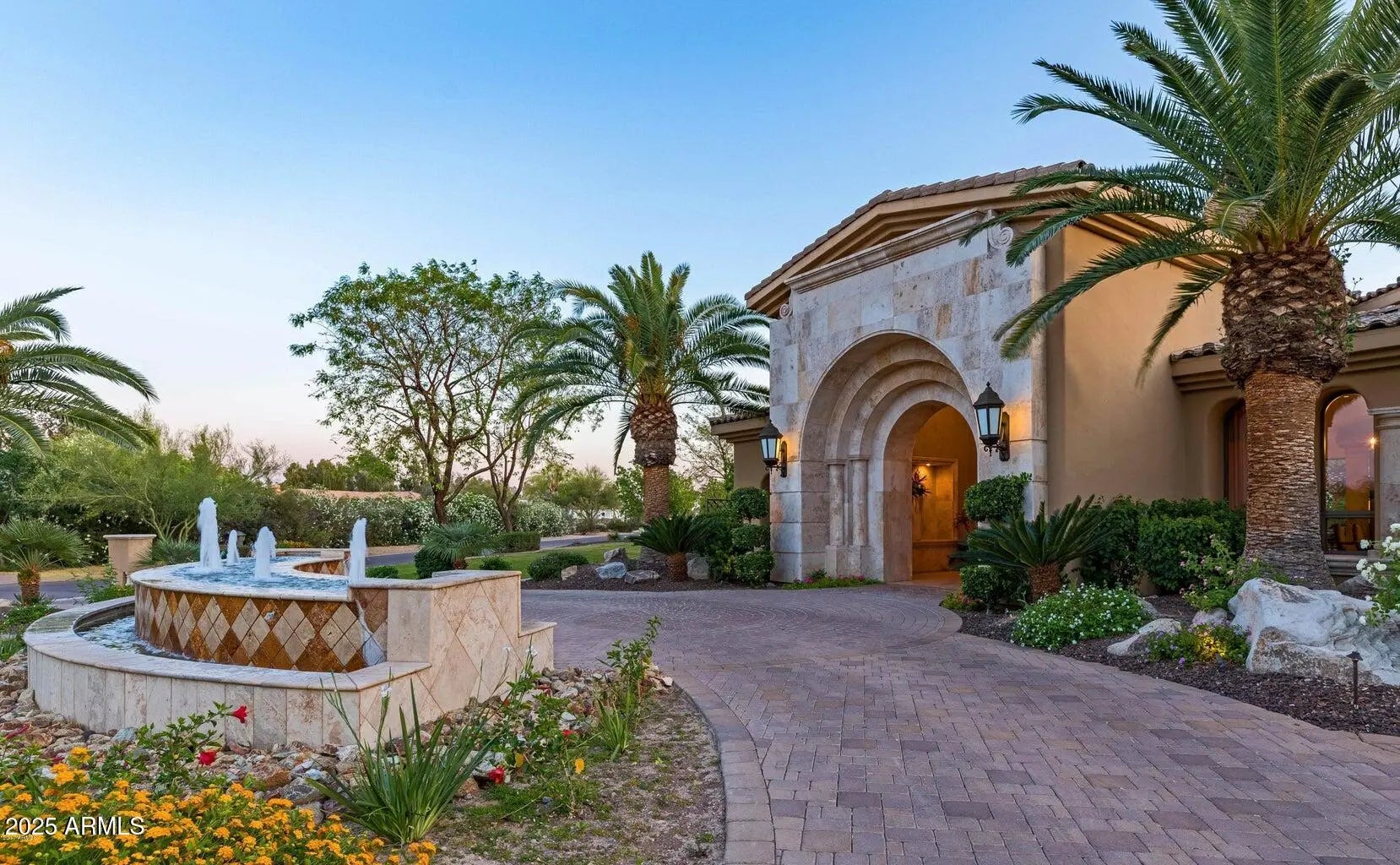 Photo of Listing #6961942