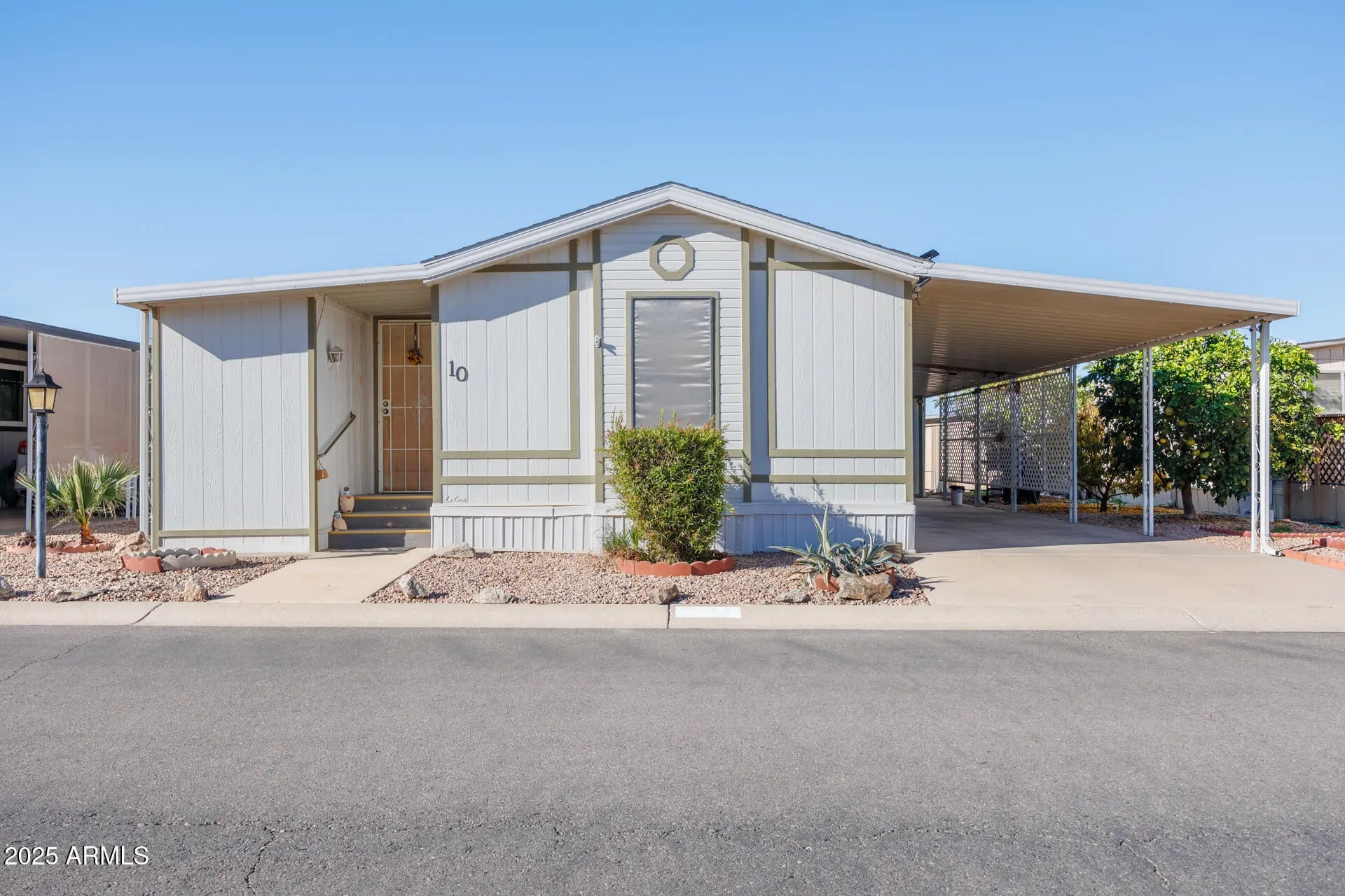 Photo of Listing #6960187