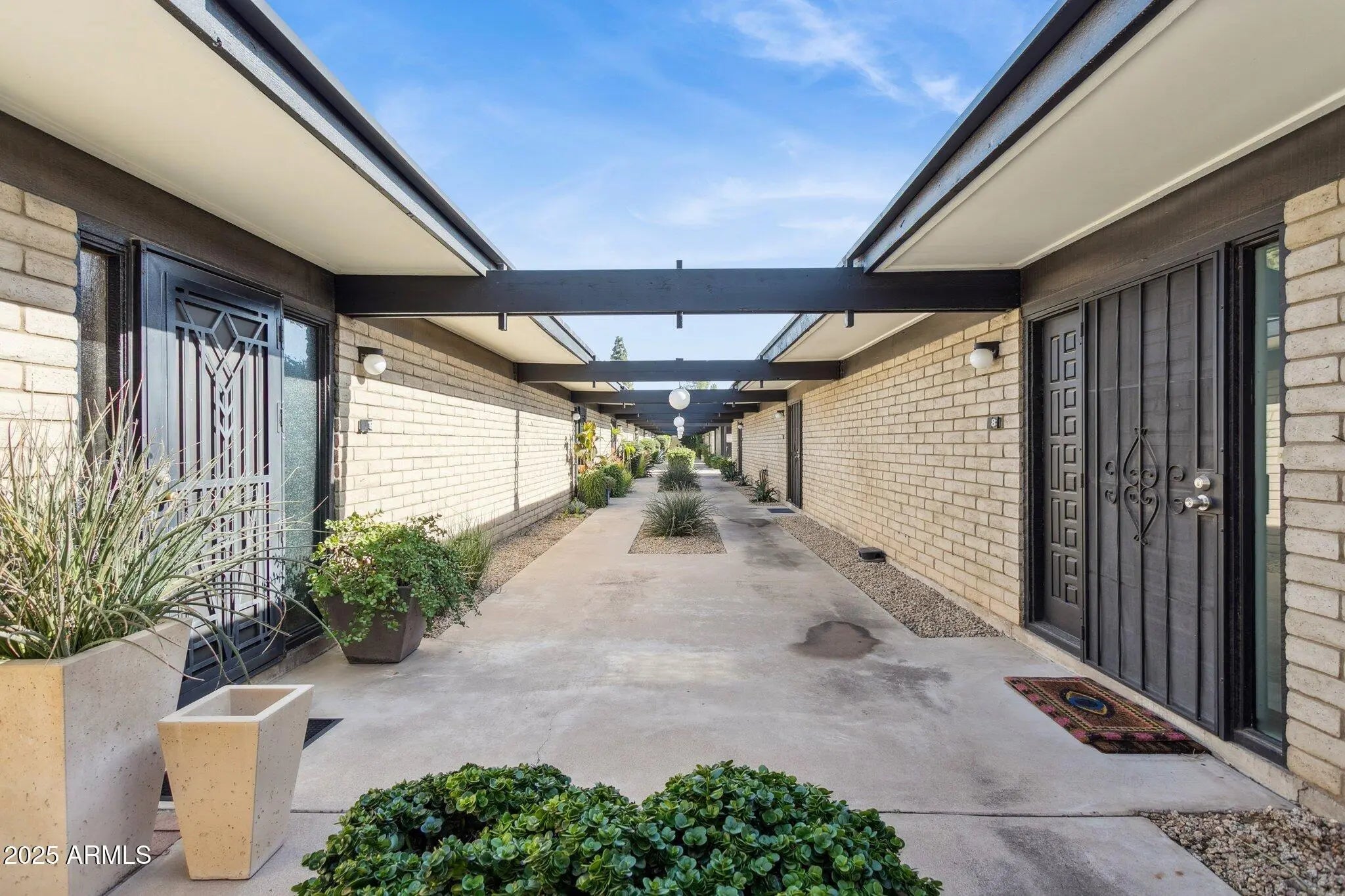 Photo of Listing #6959604