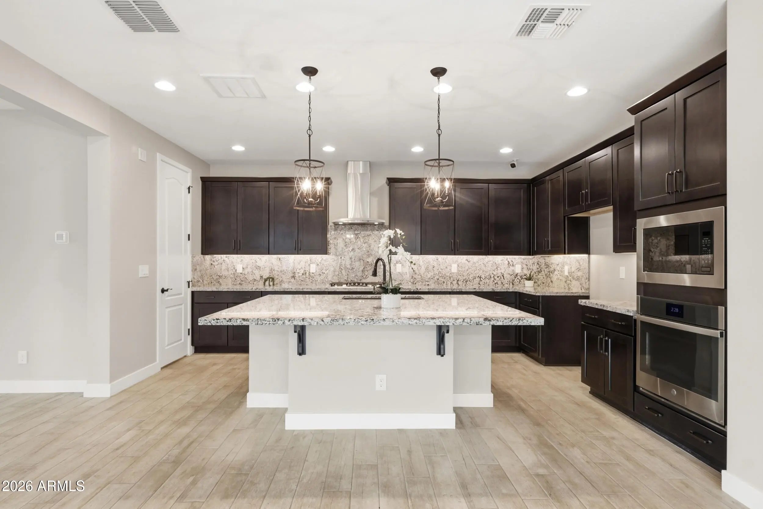 Photo of Listing #6961595