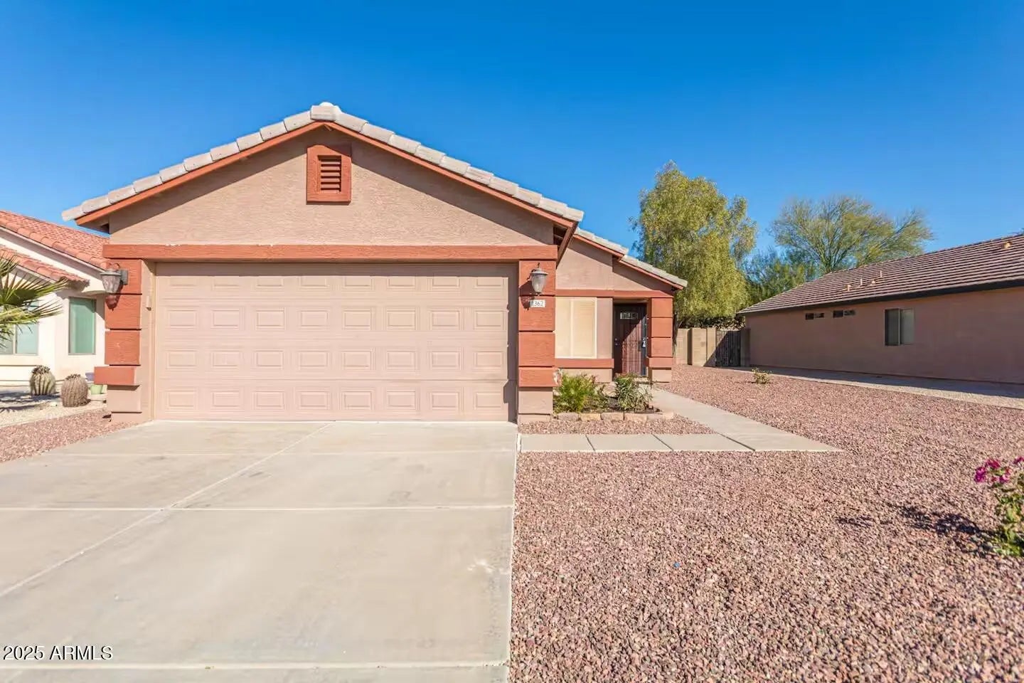 Photo of Listing #6960250