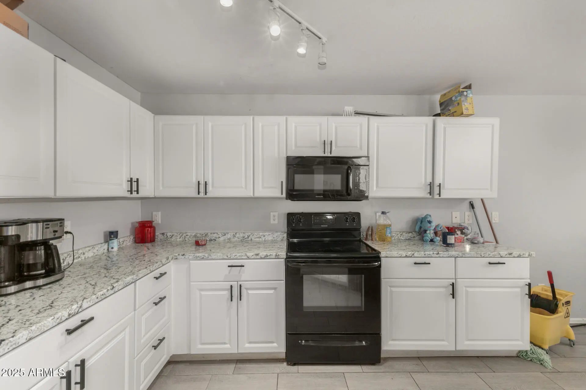 Photo of Listing #6959086