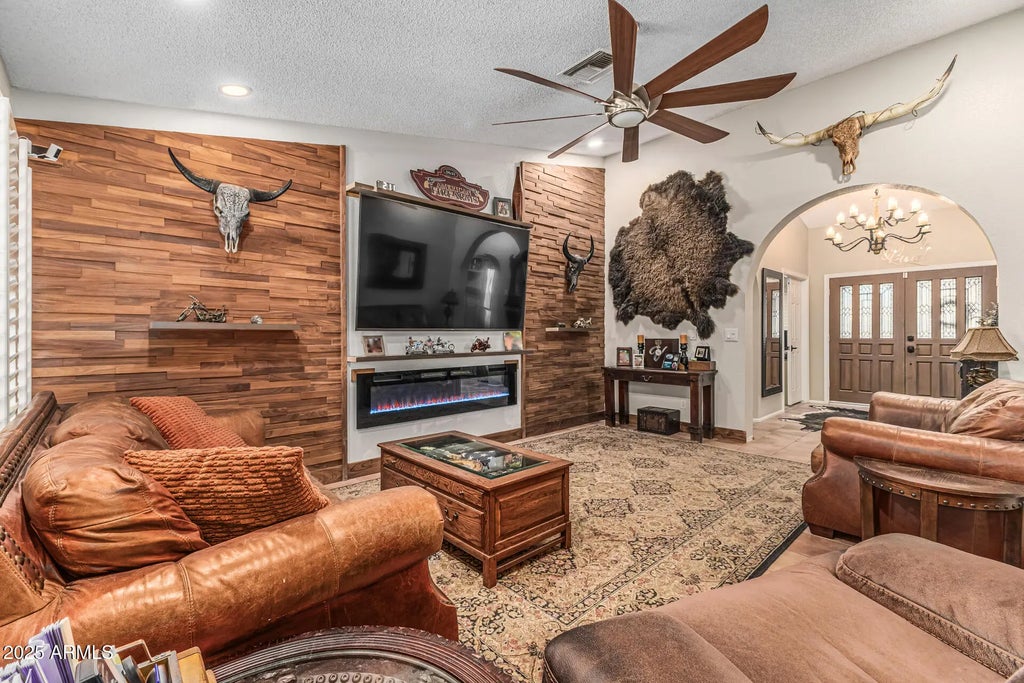 1426 N Spire Court, Chandler