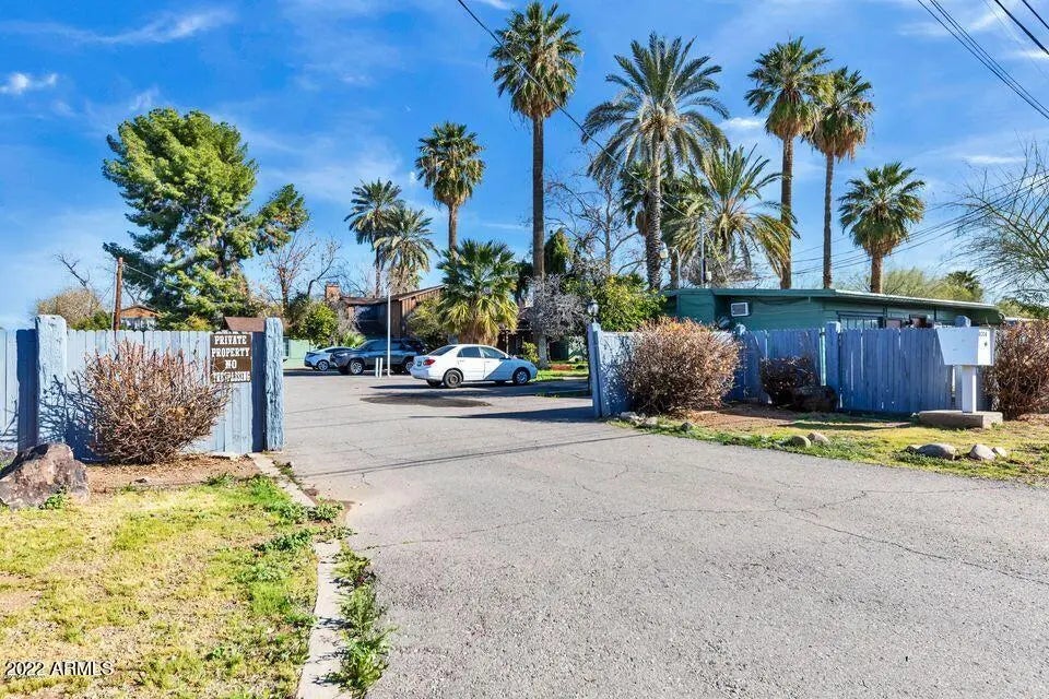 Photo of Listing #6958997