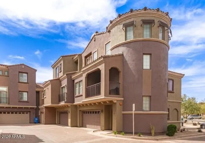 Photo of Listing #6959405