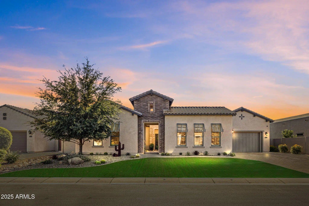 2521 E Turnberry Drive, Gilbert