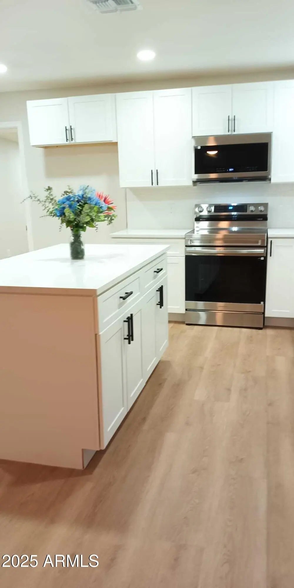 Photo of Listing #6959375